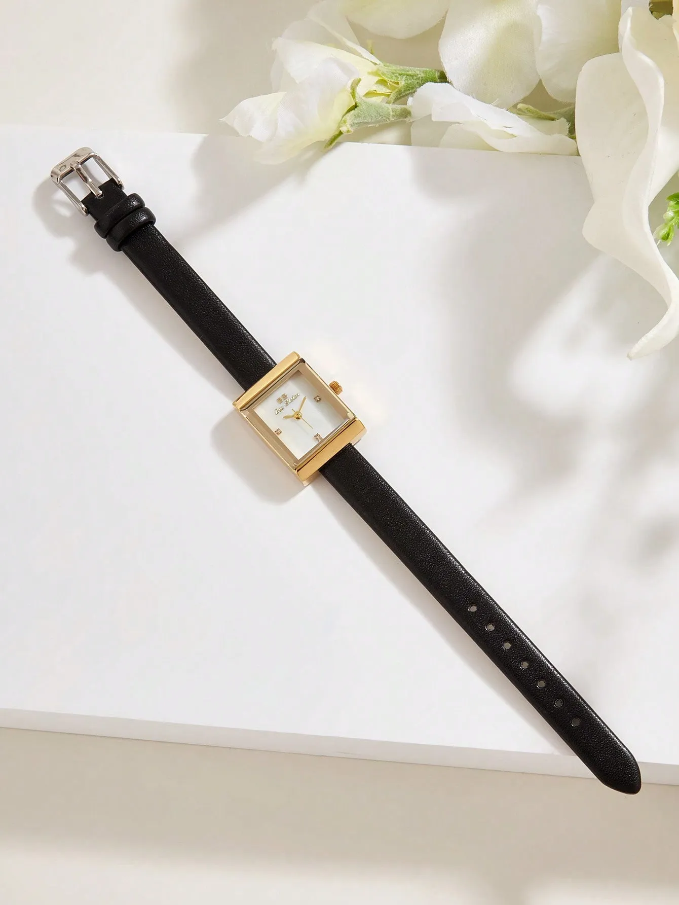 1pc Classic Simple Leisure Shell Surface Quartz Wristwatch