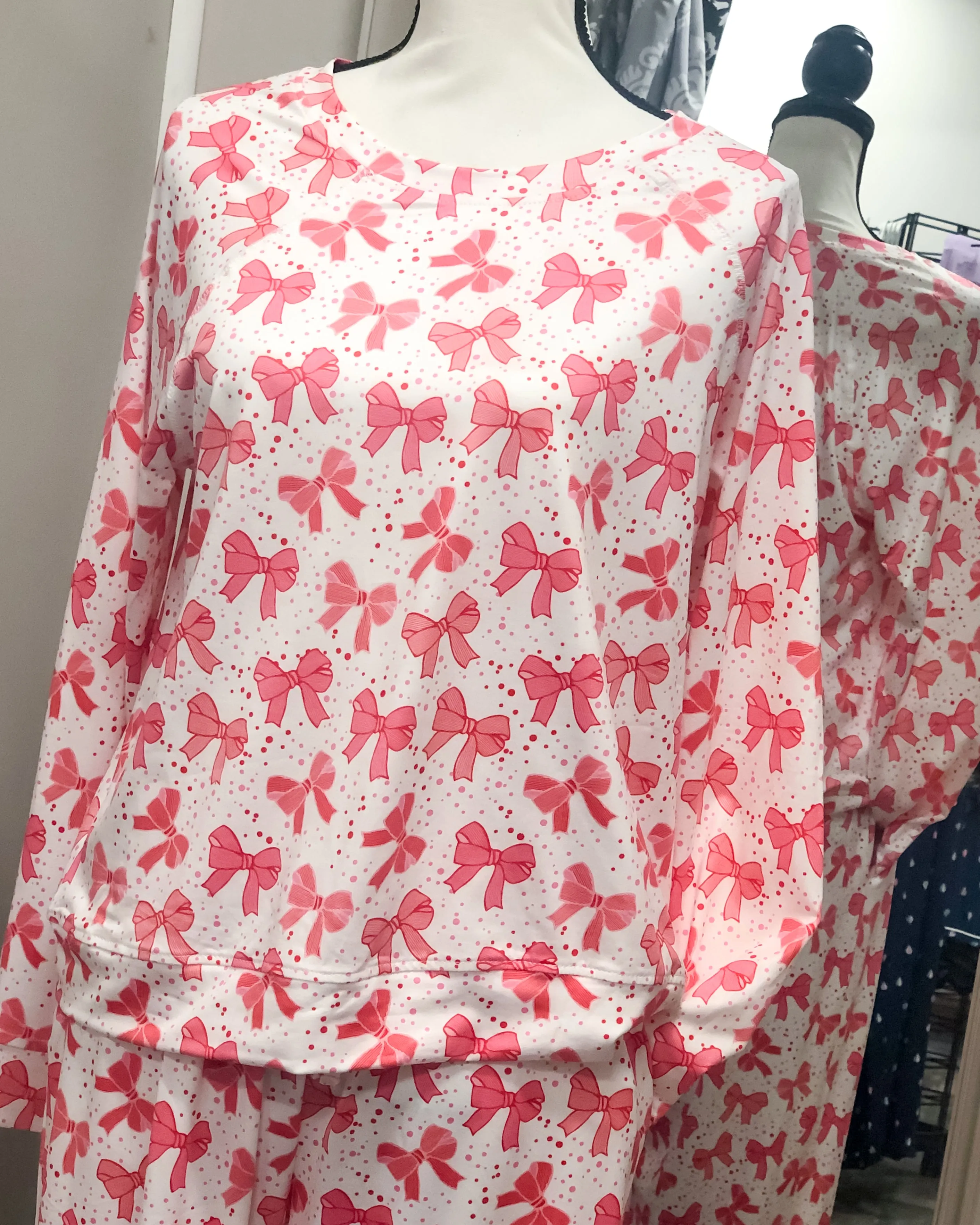 Annie Lounge Set - Red Bows