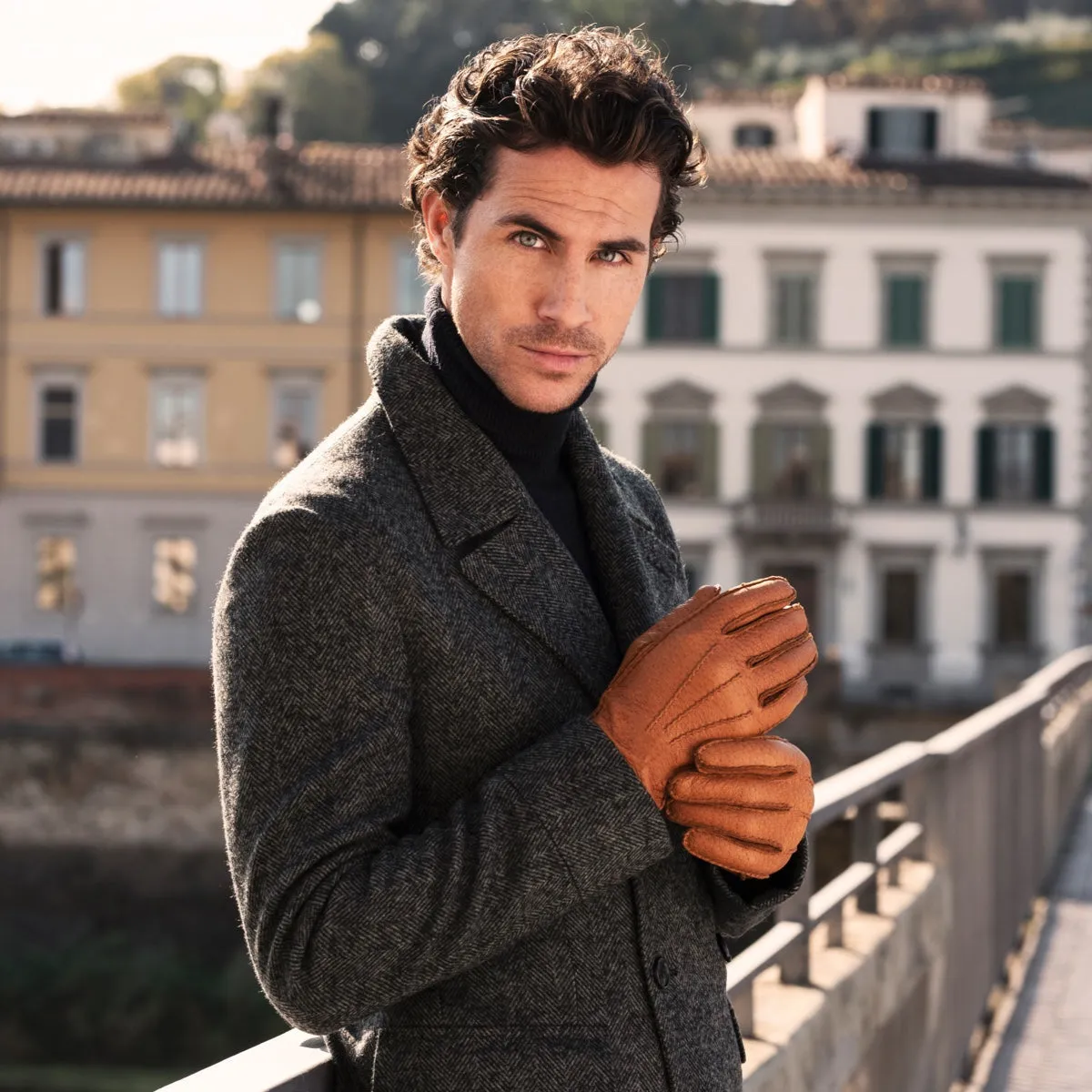 Antonio (brown) - Italian peccary leather gloves with cashmere lining