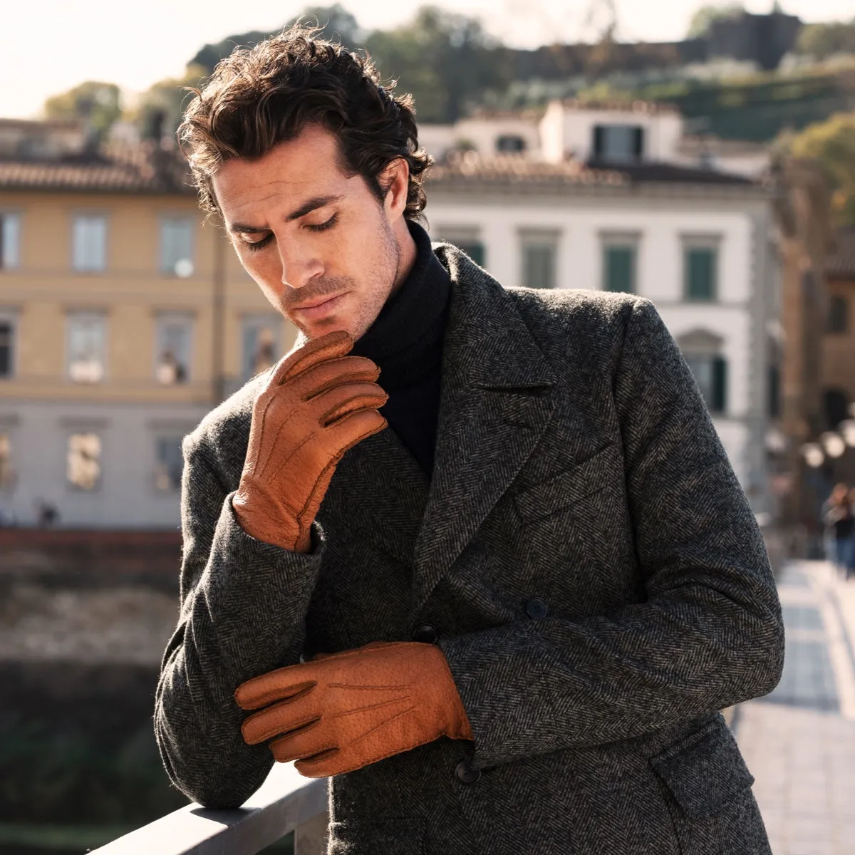Antonio (brown) - Italian peccary leather gloves with cashmere lining