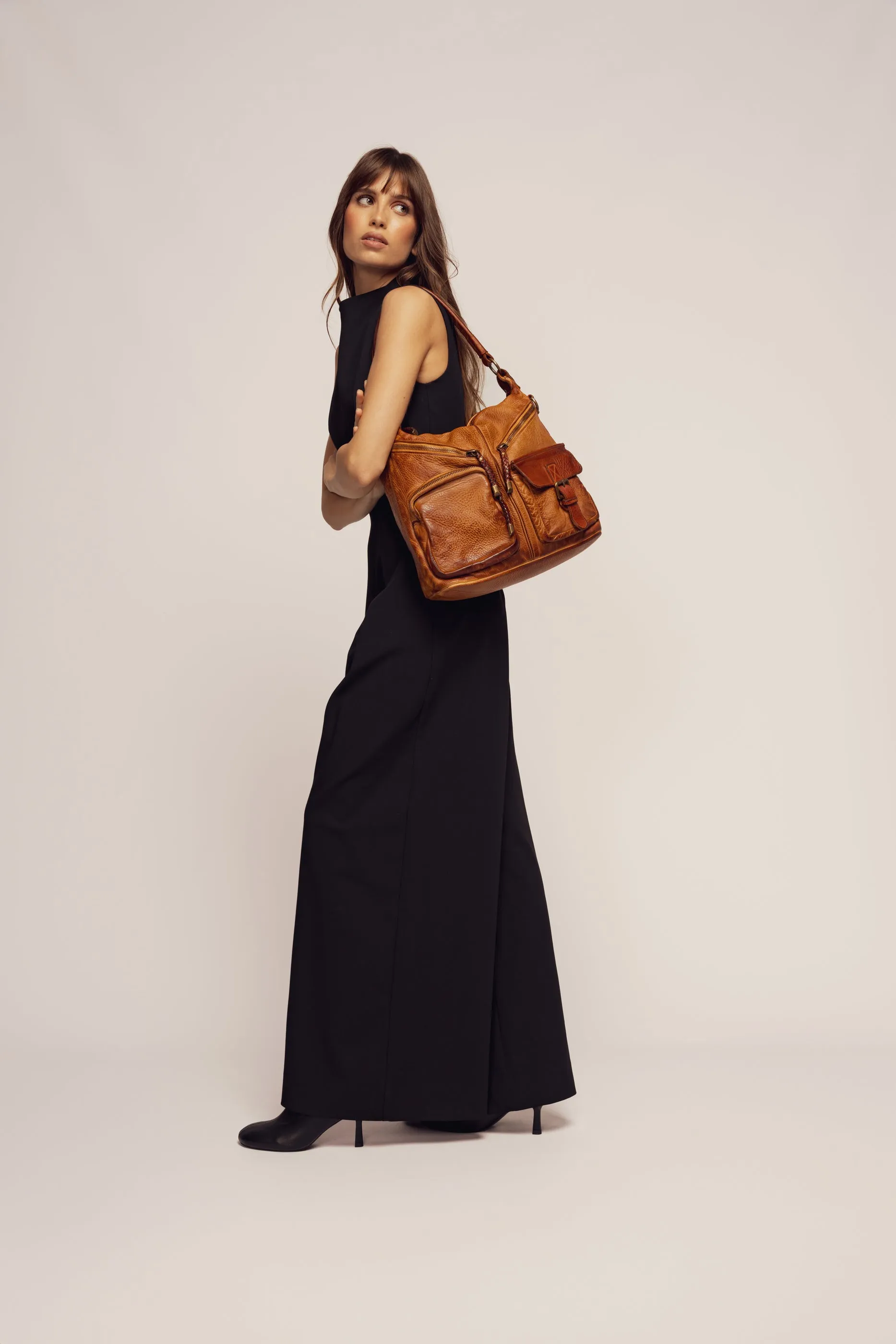 Bayside84 Multipocket Shoulder Bag - Cognac - Canada