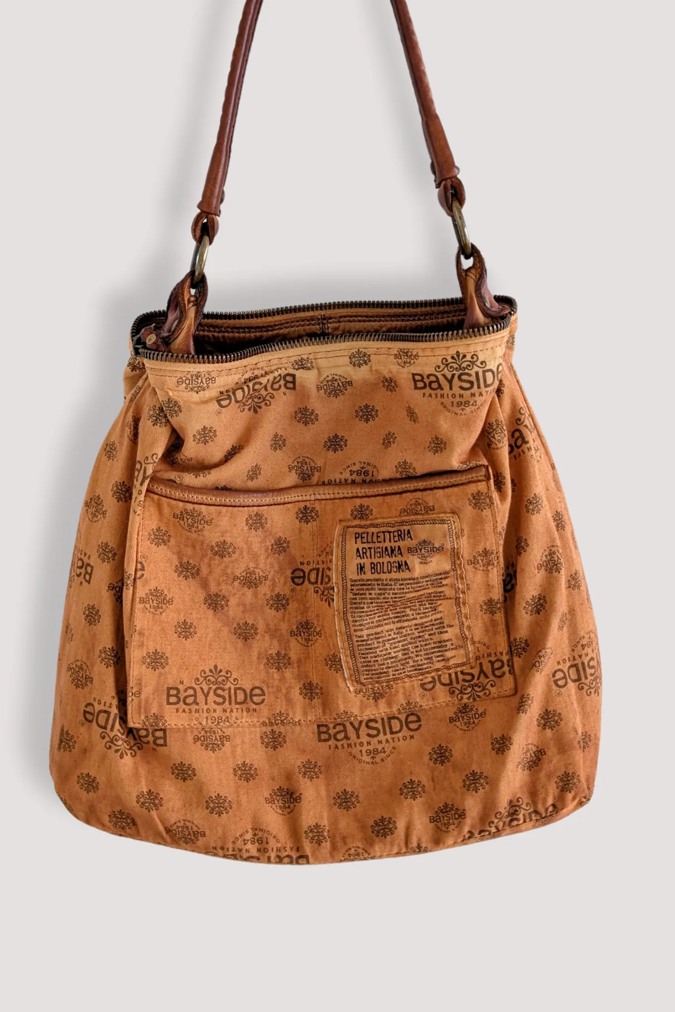 Bayside84 Multipocket Shoulder Bag - Cognac - Canada