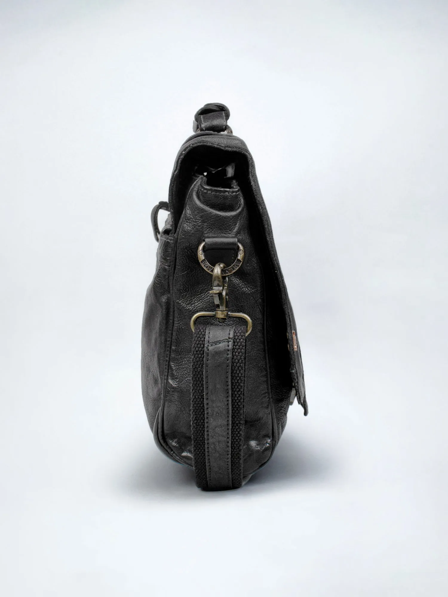 Black Leather Men's Messenger Bag By Art N Vintage