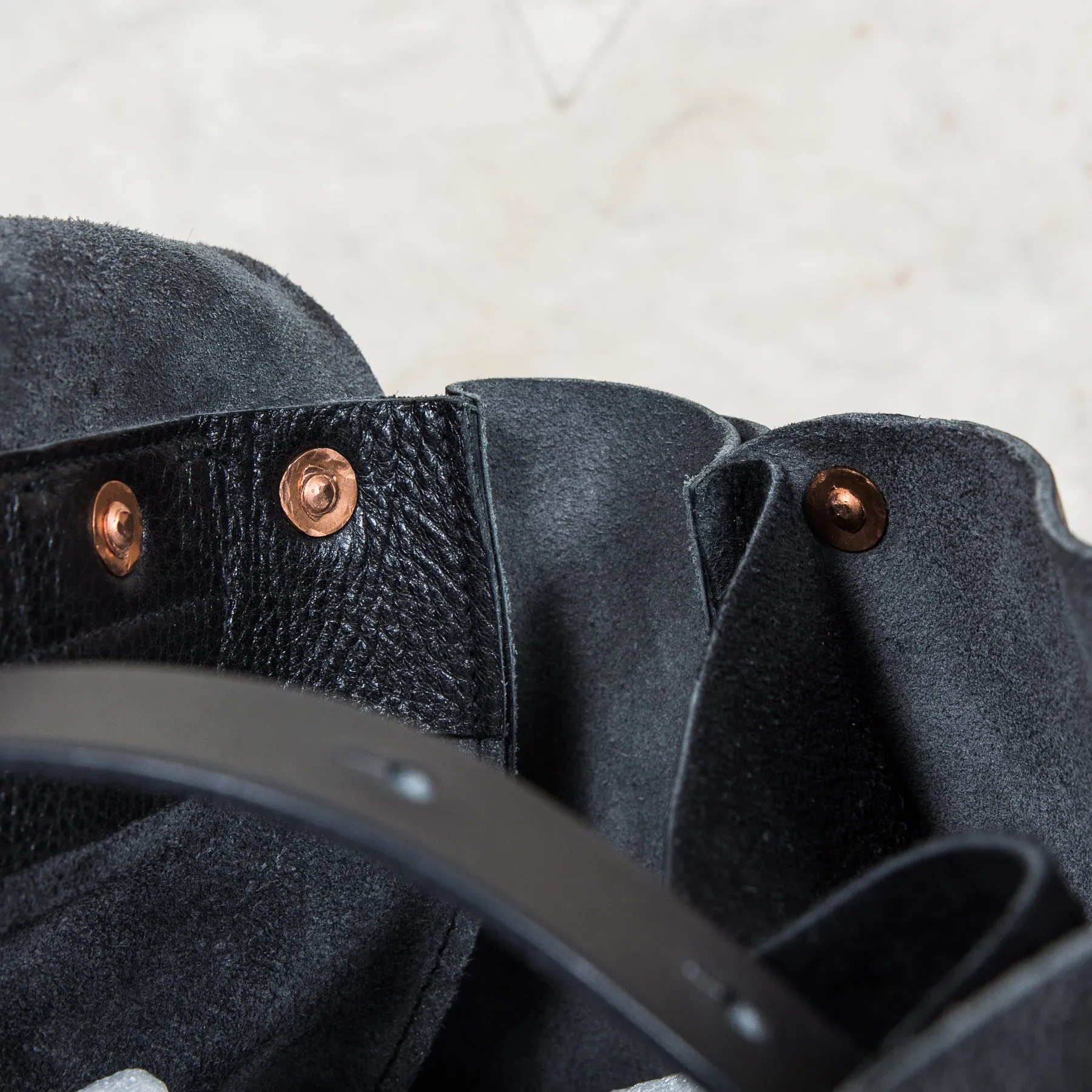 Blue Highway Messenger Bag Veg Tan Leather Black