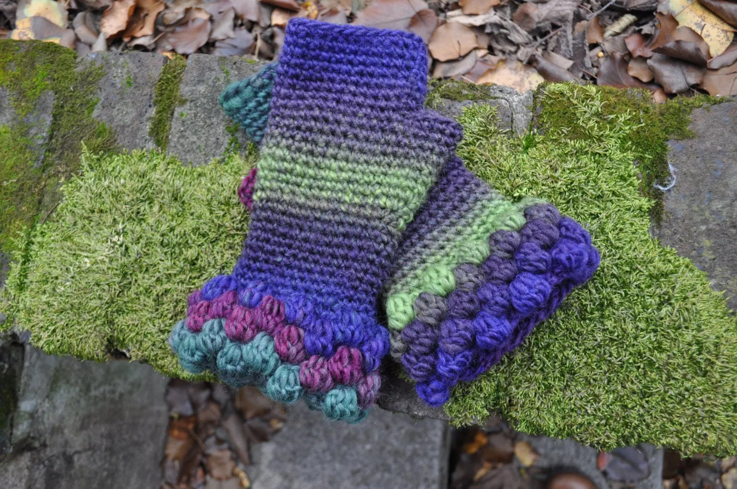 Bobbly Fingerless Gloves - Crochet Pattern
