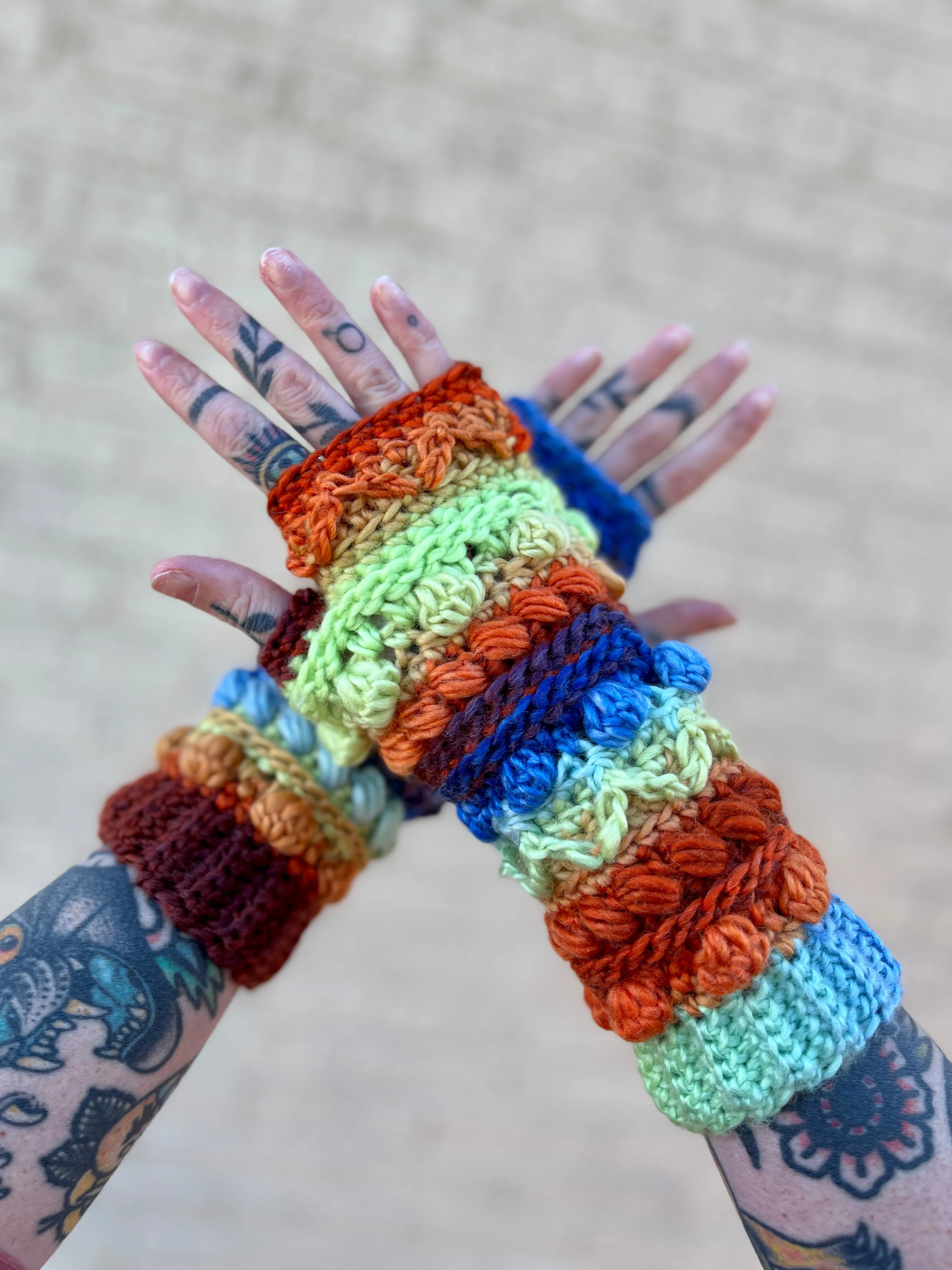 Bold Rainbow Fable Gloves