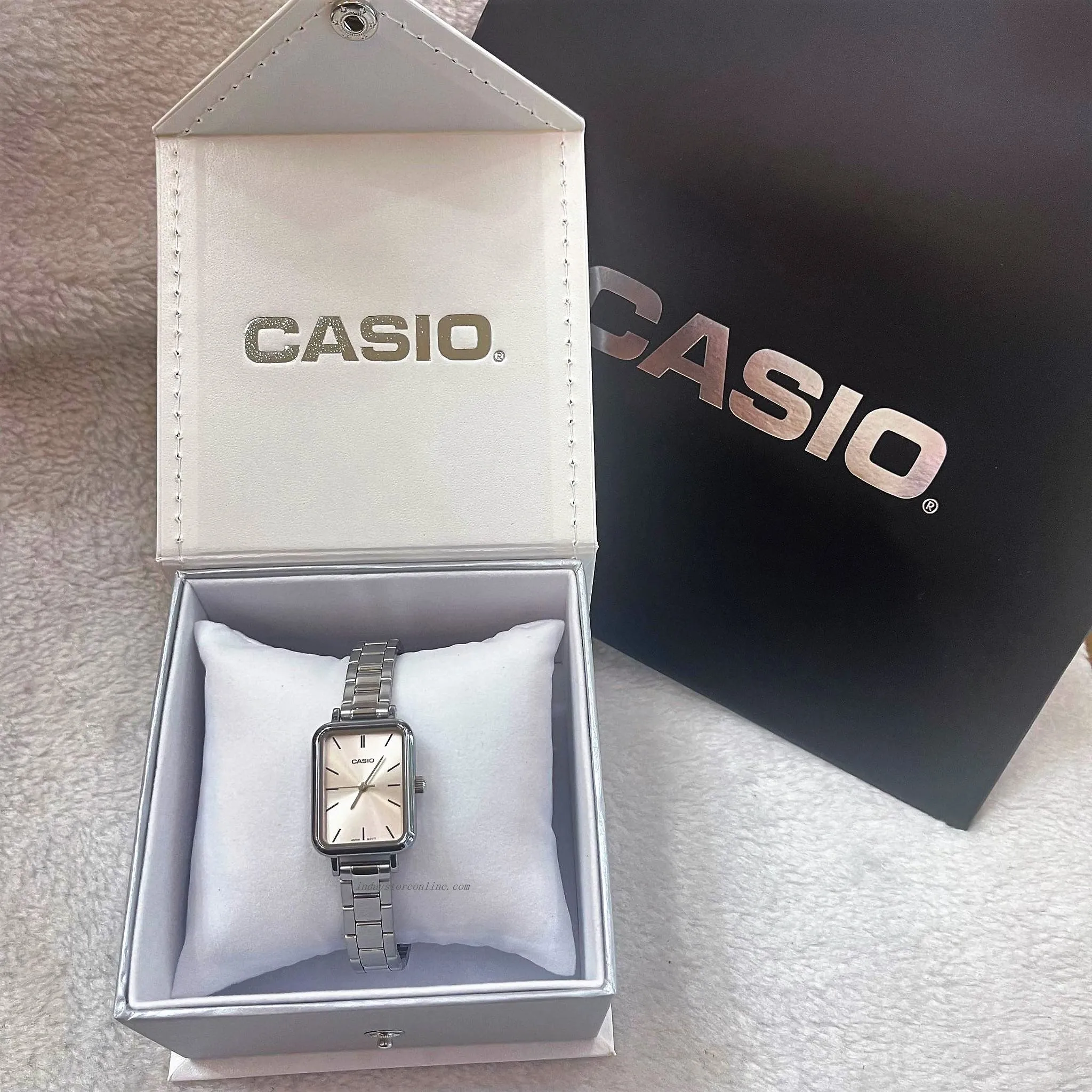 Casio Standard Women's Watch LTP-V009D-4E Square Type Silver Plated Stainless Steel Strap
