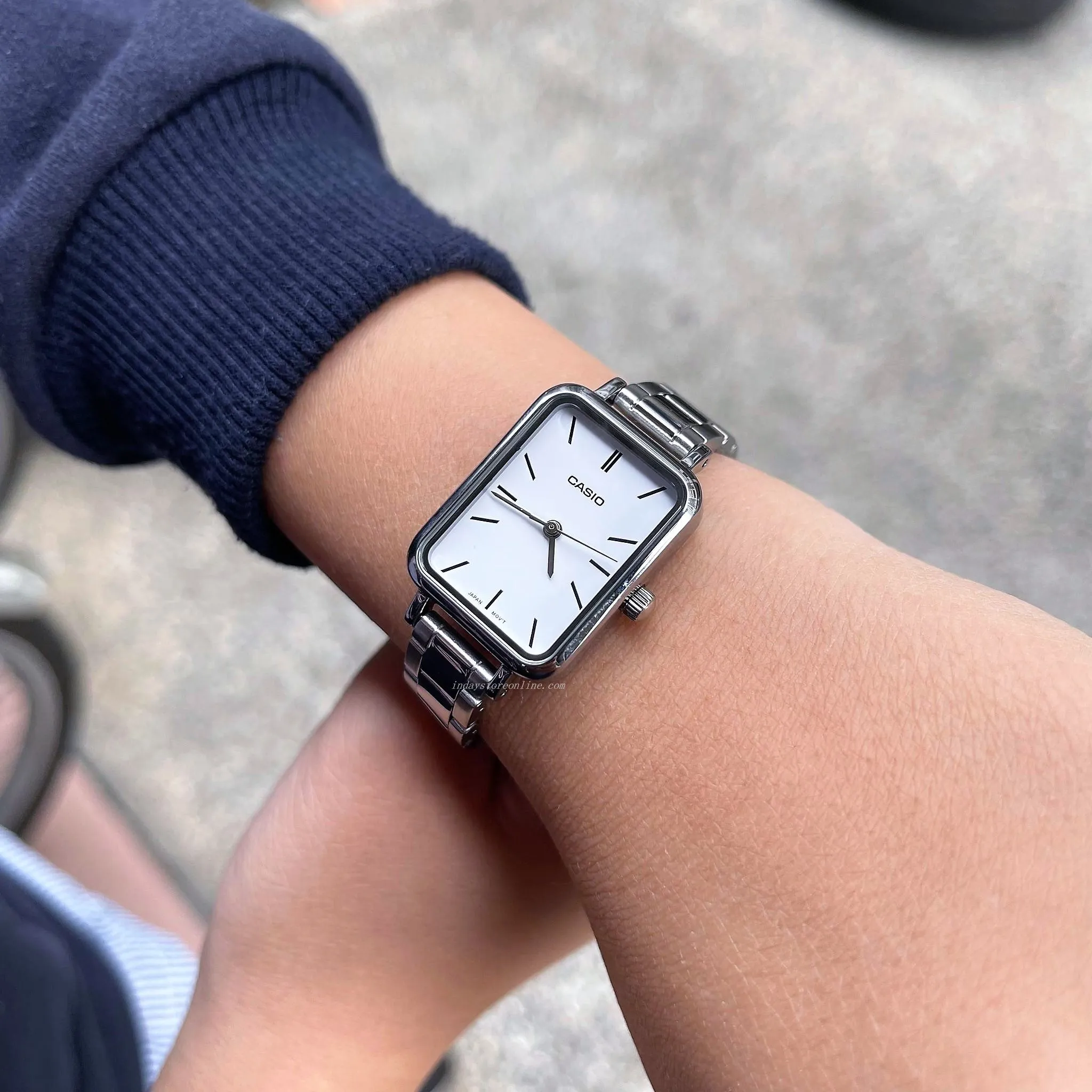 Casio Standard Women's Watch LTP-V009D-7E Square Type Silver Plated Stainless Steel Strap