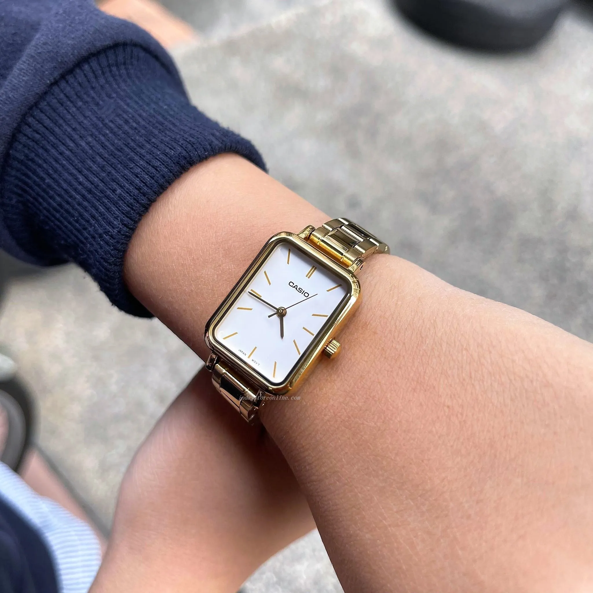 Casio Standard Women's Watch LTP-V009G-7E Square Type Gold Plated Stainless Steel Strap