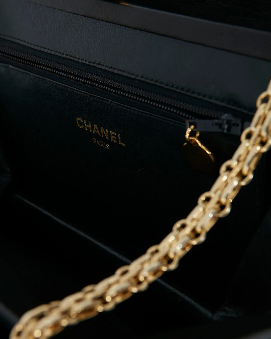 Chanel Vintage Black Lambskin CC Chain Shoulder Bag