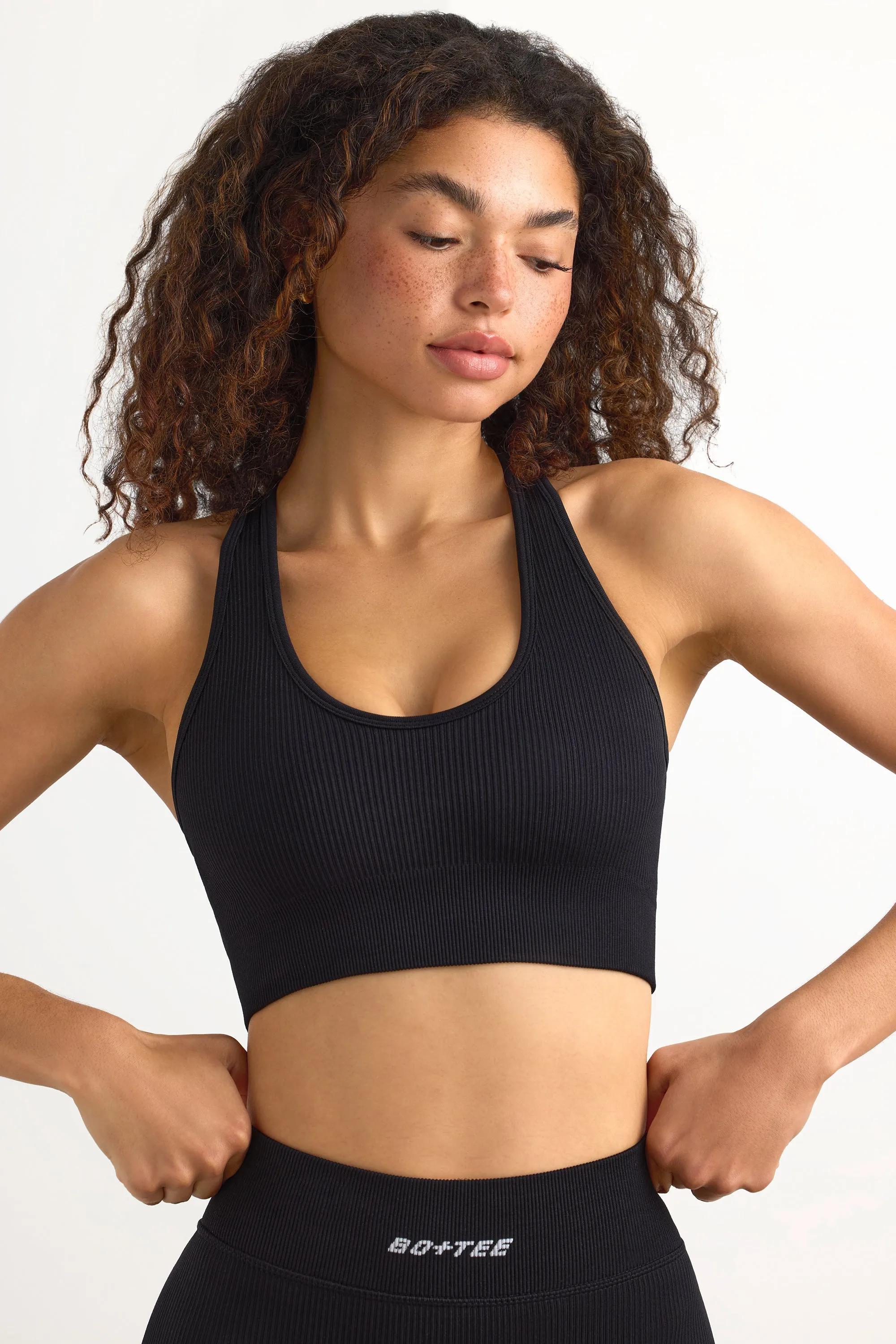 Concentrate - FlexiRib Wide Strap Sports Bra in Black