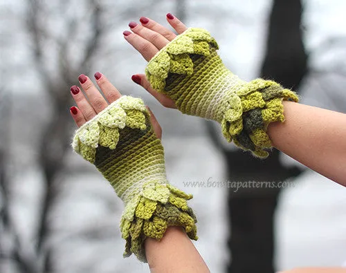 Duo Leafy Capelet & Fingerless Gloves