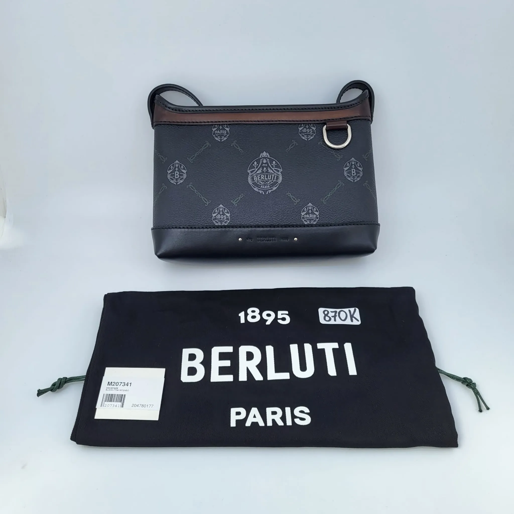 Escapade Messenger Bag
