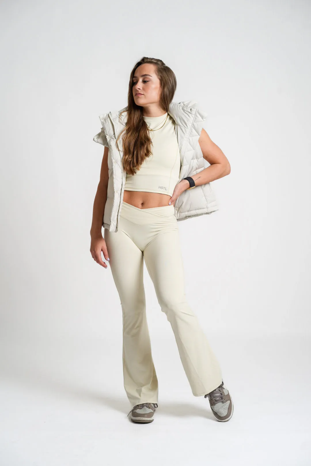 Evolve Crossover Flared Leggings
