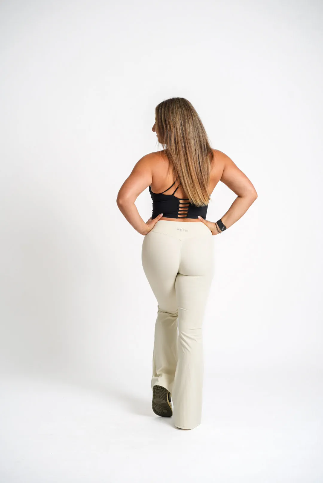 Evolve Crossover Flared Leggings
