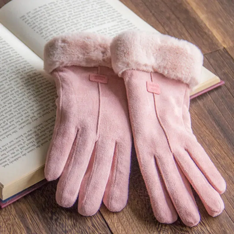 Fashionable Full Finger Mittens for Women - Keep Warm in Style!