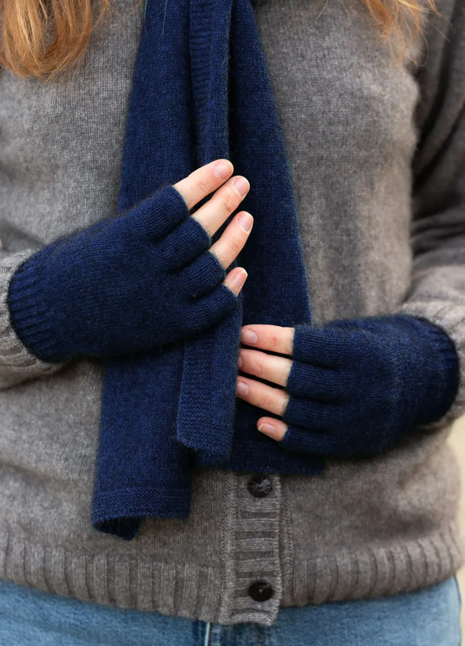 FINGERLESS GLOVES