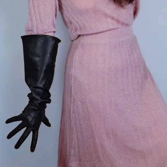 GENUINE LEATHER Black Touch-Screen Gloves (50cm)