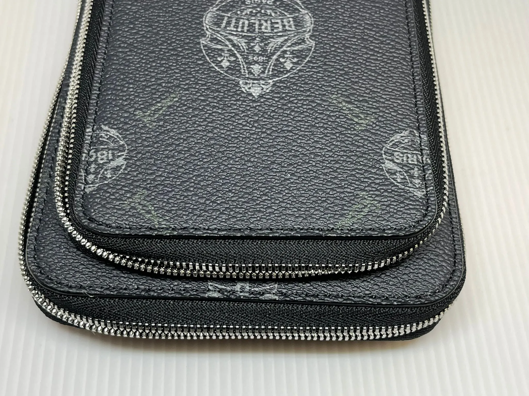 Globe-Trotter Mini Messenger Bag