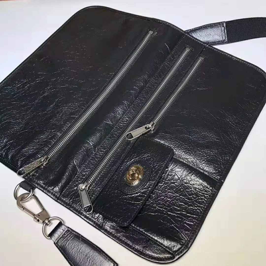 Gucci Medium Soft Leather Messenger Bag In Black