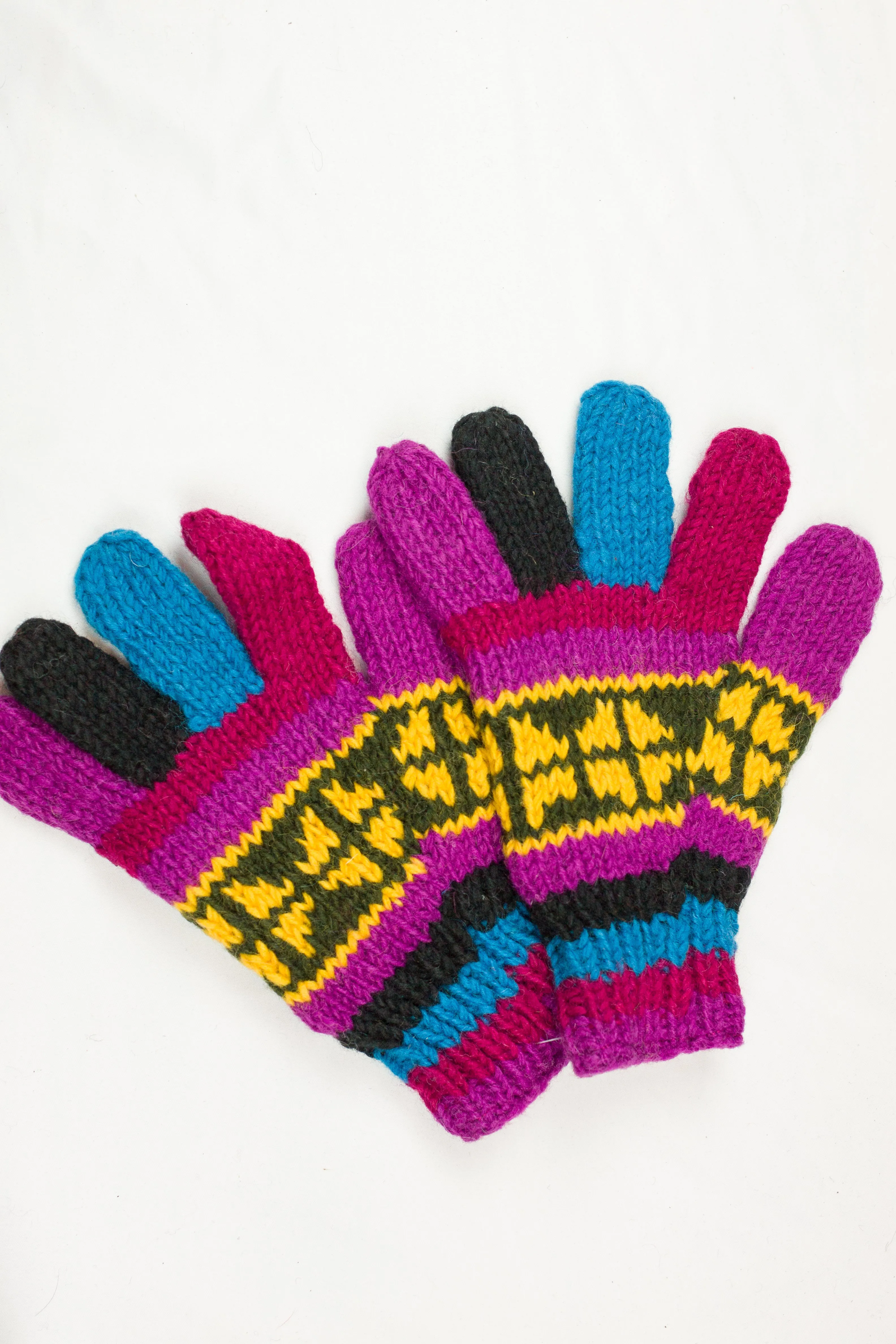 Hand knitted woolen gloves with soft inner fleece liner - unisex