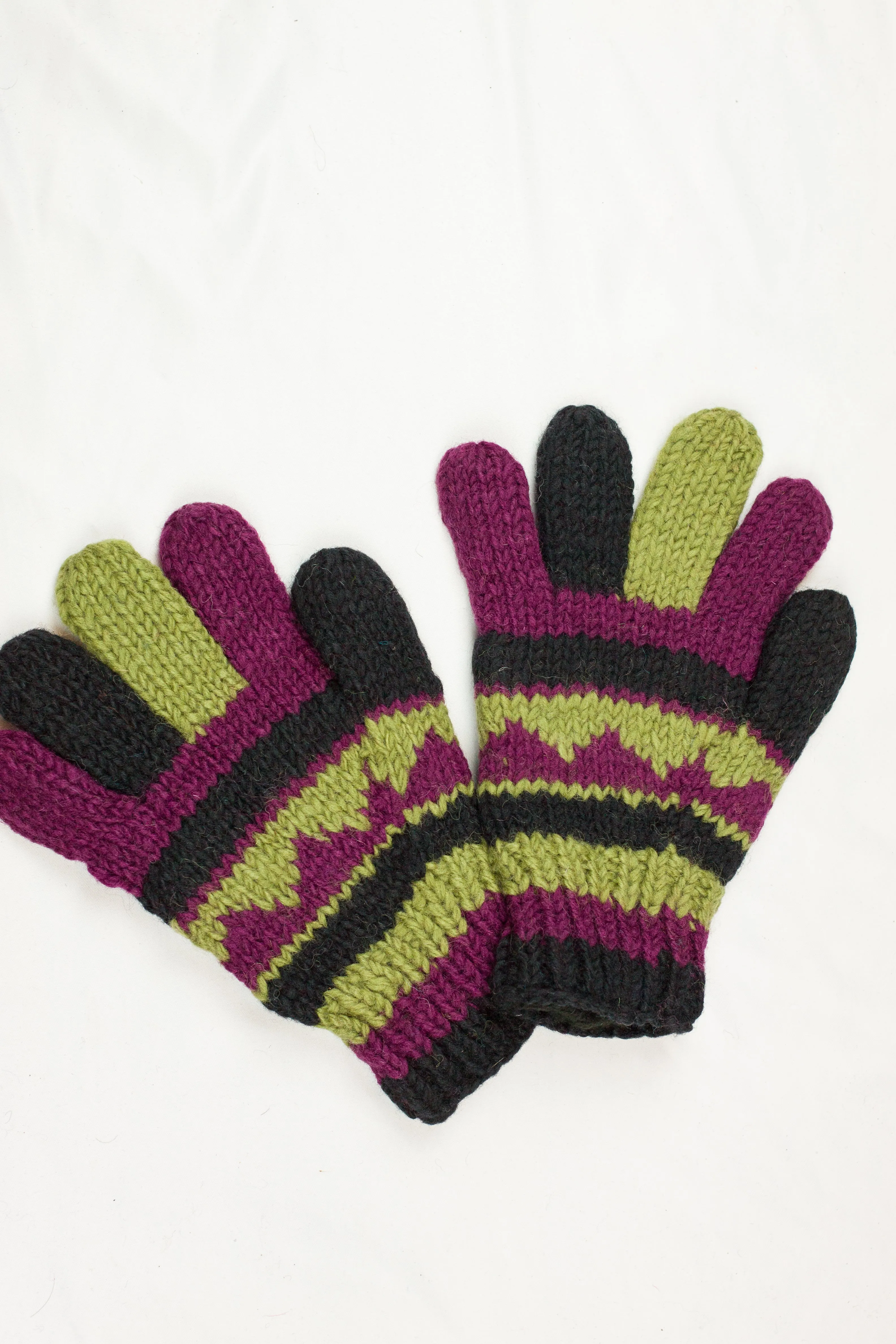 Hand knitted woolen gloves with soft inner fleece liner - unisex
