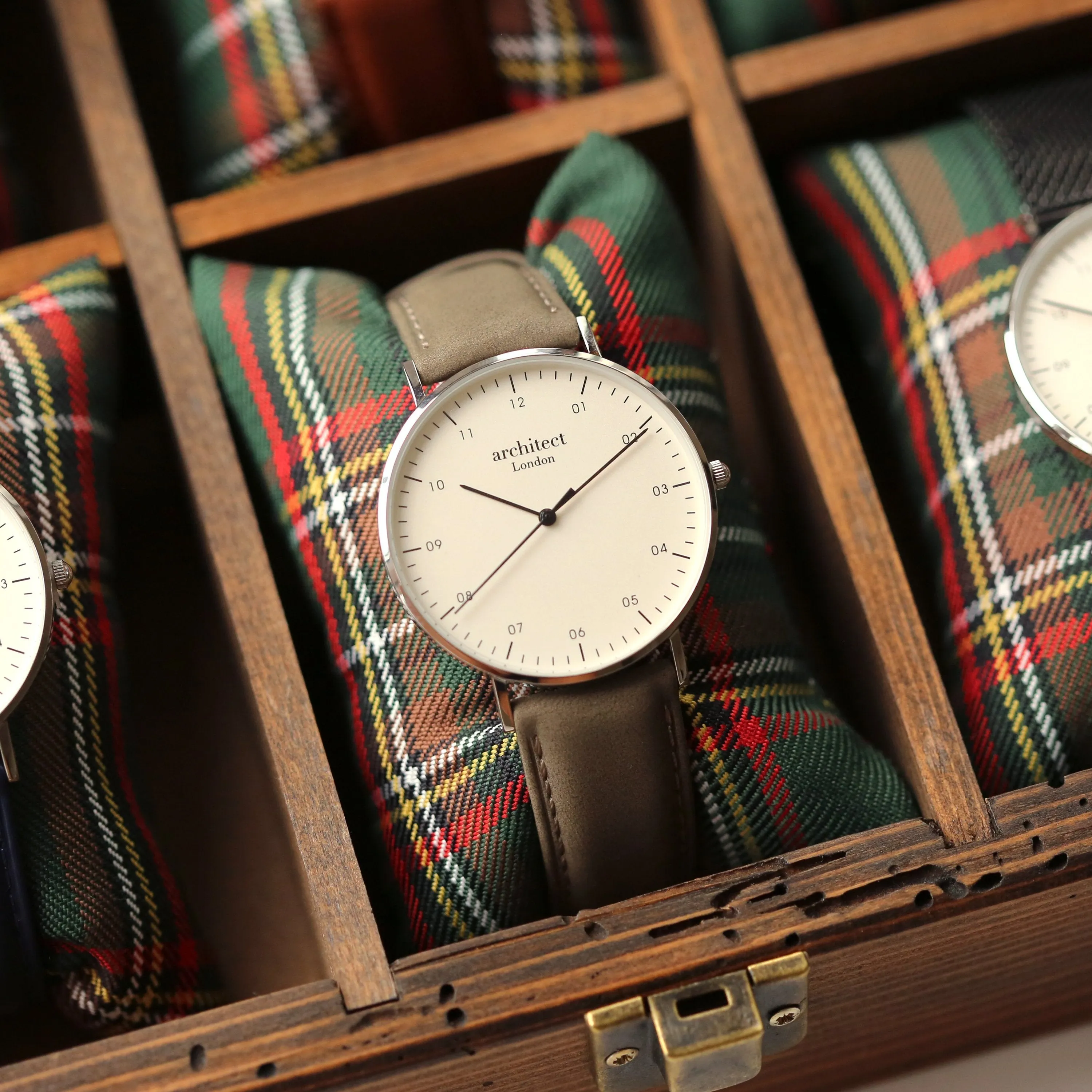 Handwriting Engraving - Men's Architect Zephyr   Urban Grey Strap