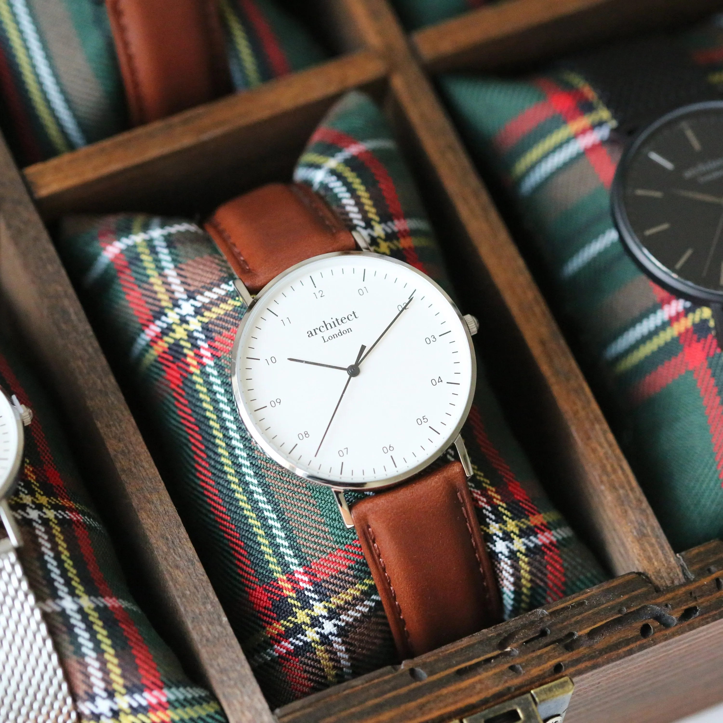 Handwriting Engraving - Men's Architect Zephyr   Walnut Strap