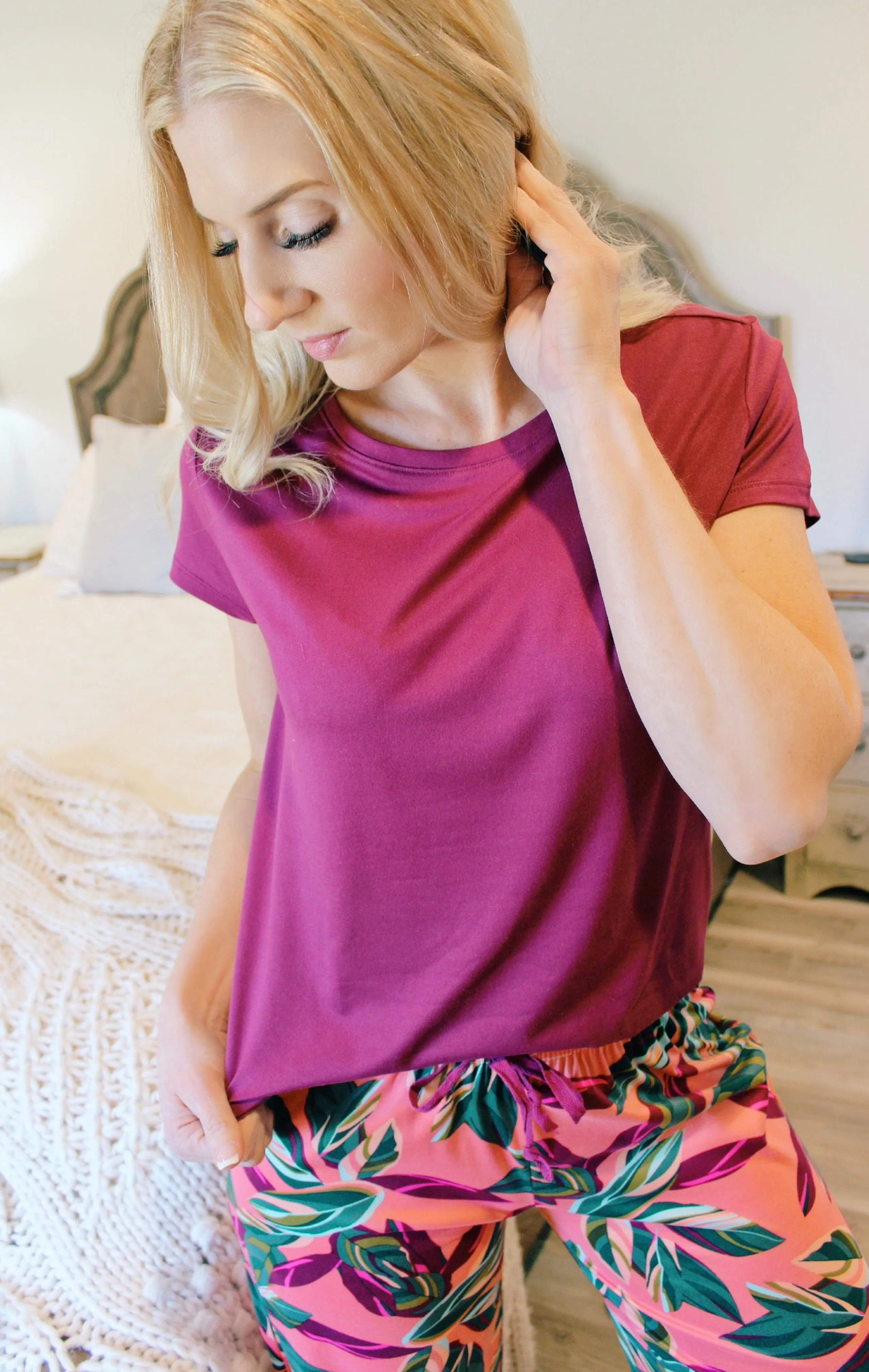 Hello Mello Crewneck Dream Tee 3.0-More Colors