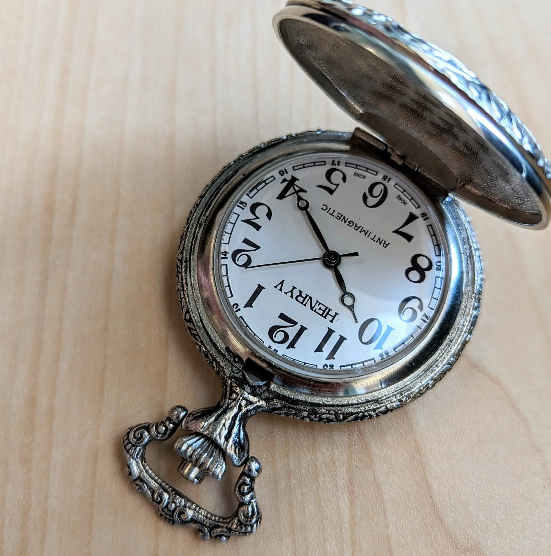 HENRY V Manual Pocket Watch Antimagnetic Railroad Engraved Decorated Hunter Case