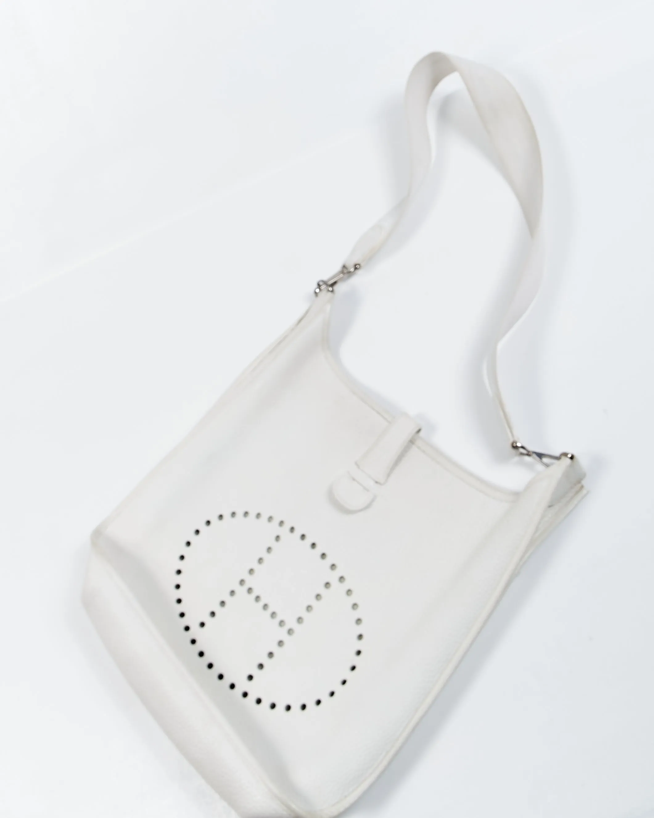 Hermes White Clemence Leather Evelyne I GM 33 Bag