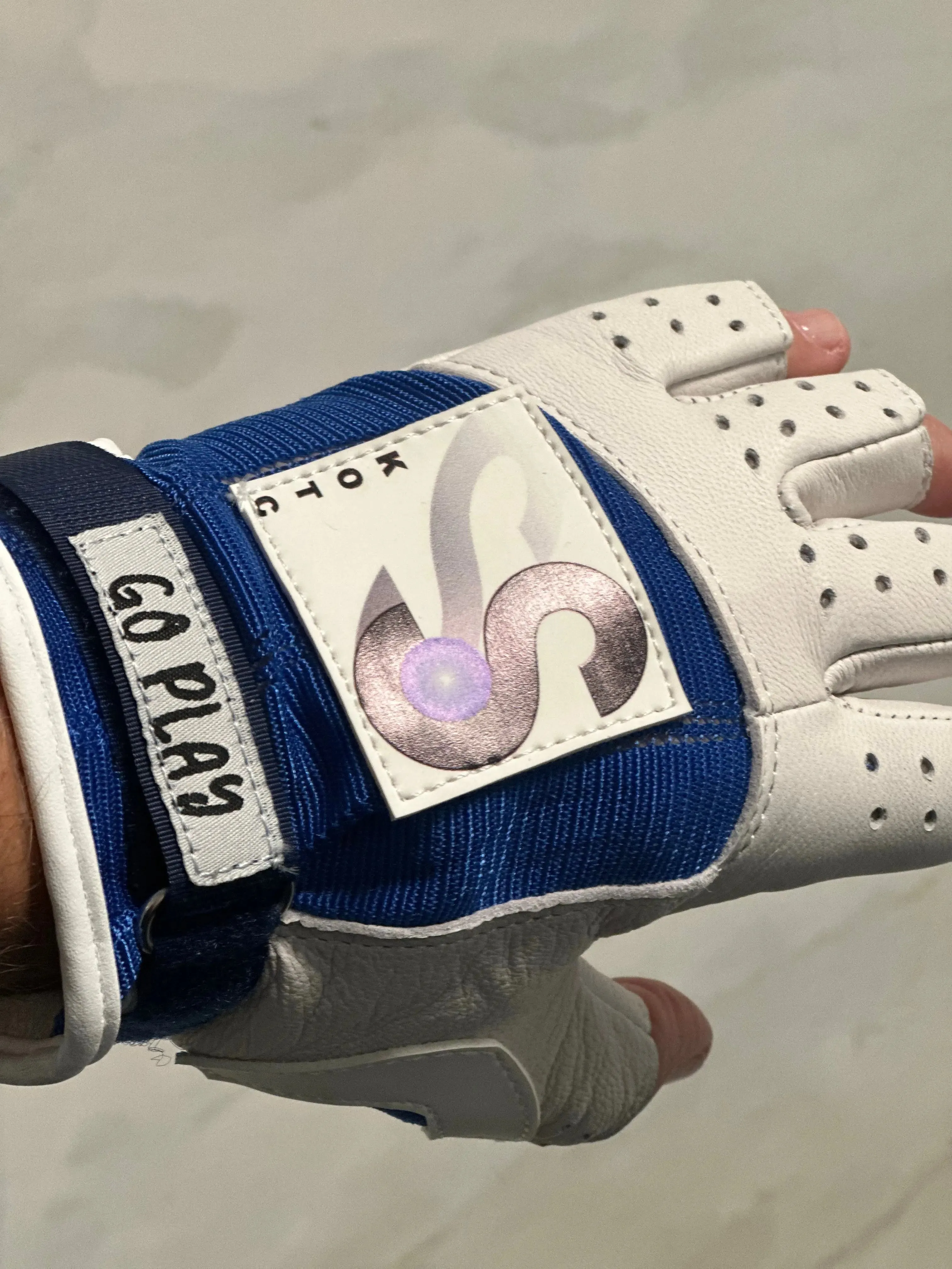 KOTC Gloves Blue Unpadded Palms - Half Fingers
