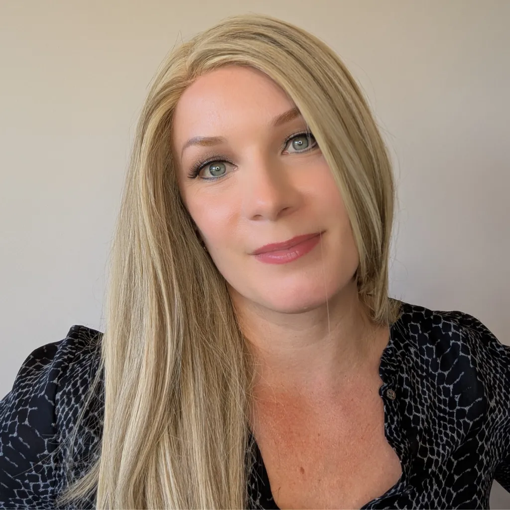 Lace Front Luxury Synthetic Wig | 14"/20" Inch Beige Blonde