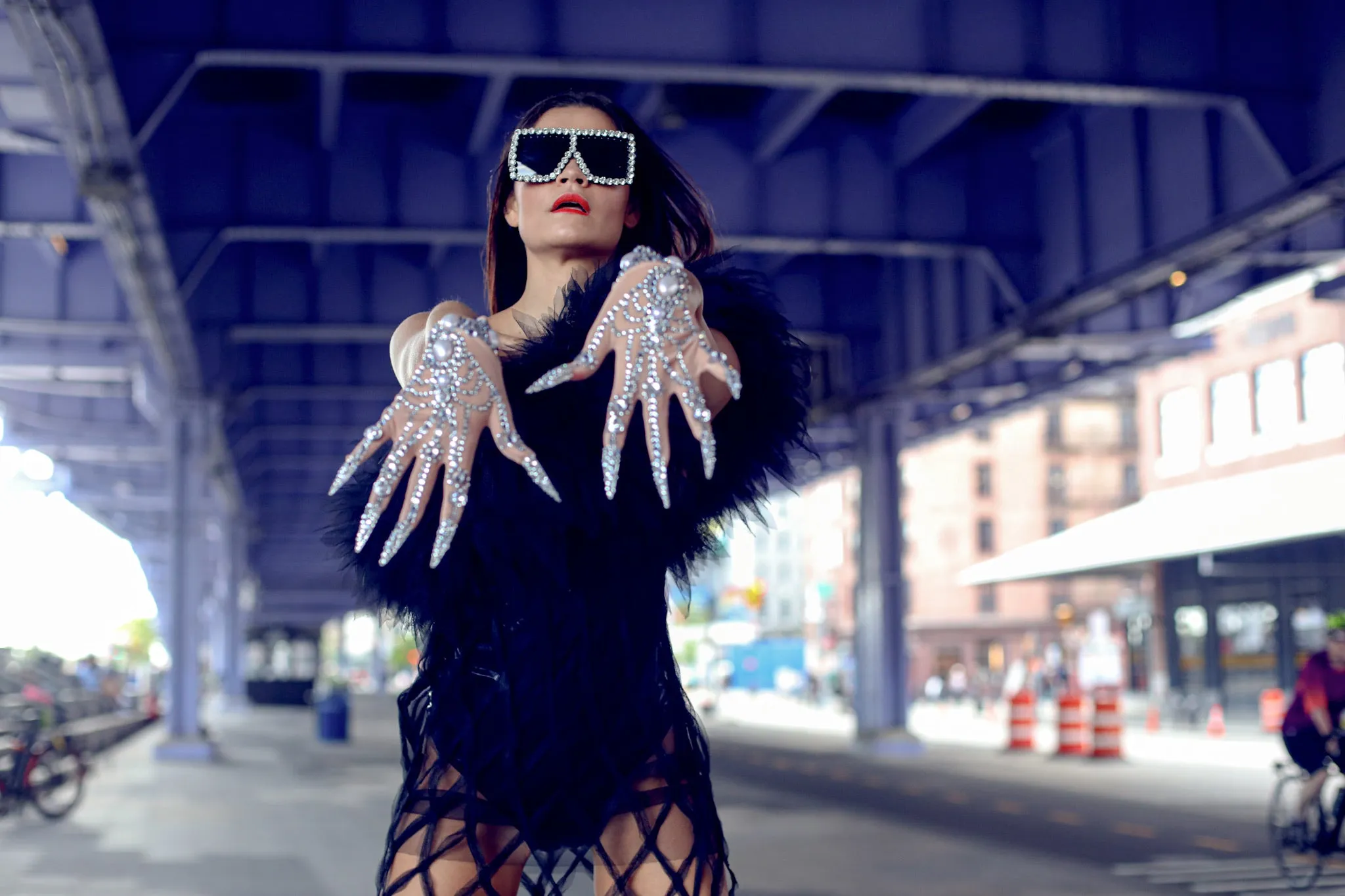 Libelles Pearls and Rhinestones Gloves