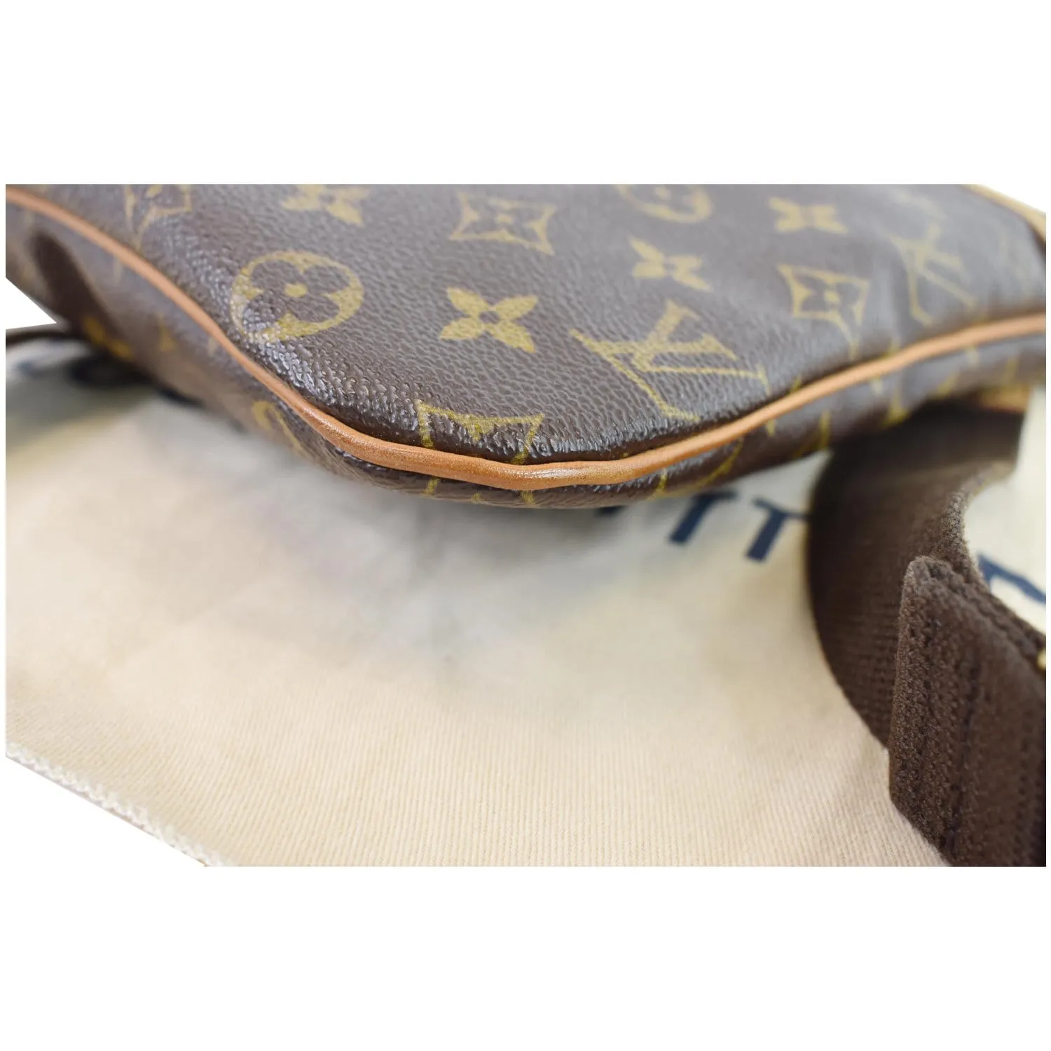 LOUIS VUITTON Bosphore Pochette Monogram Canvas Shoulder Bag Brown