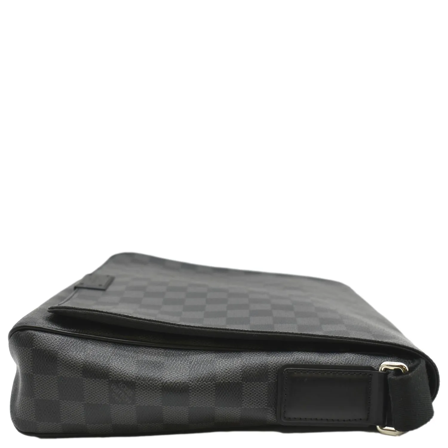 LOUIS VUITTON District MM Damier Graphite Messenger Bag Black