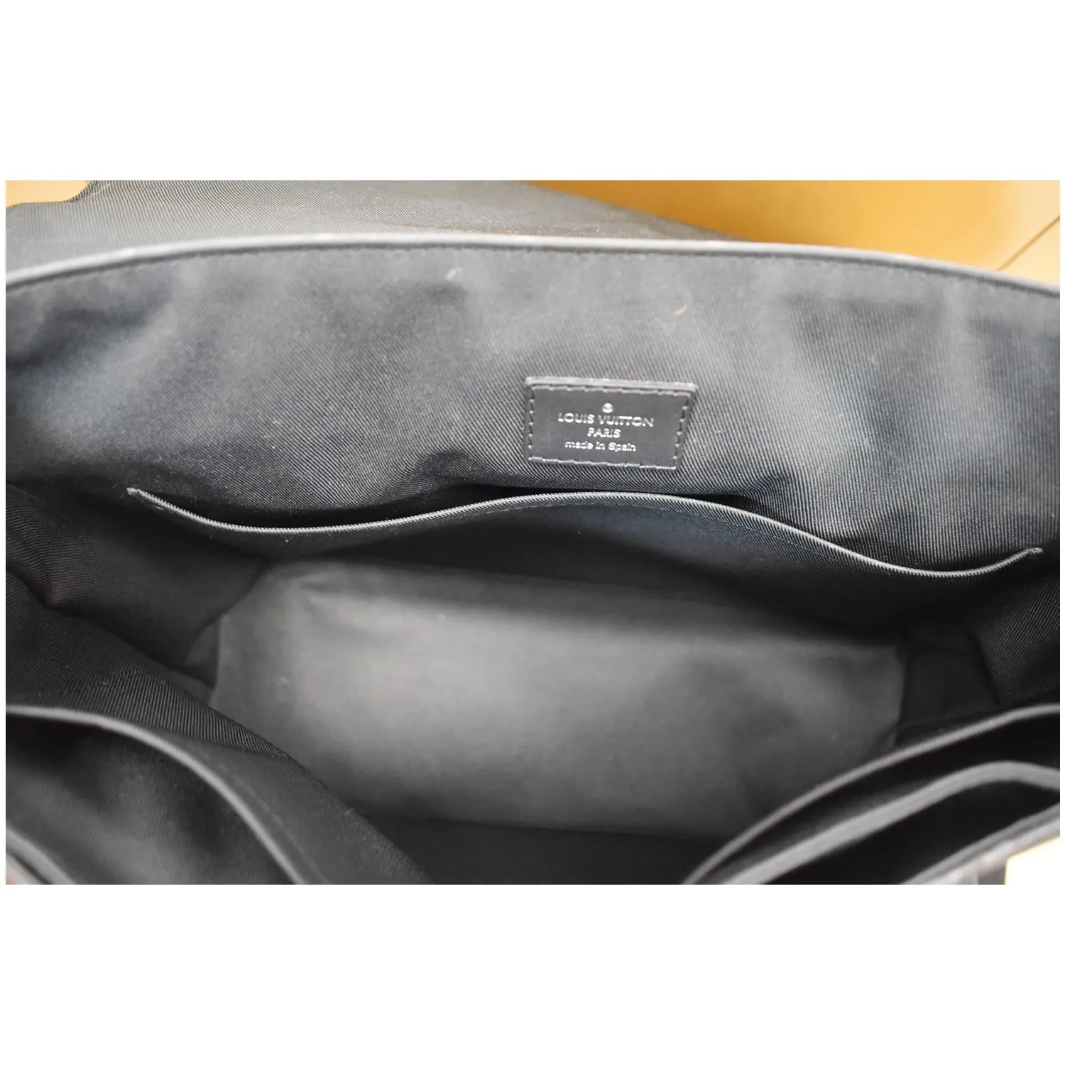 LOUIS VUITTON District MM Monogram Eclipse Messenger Bag Black