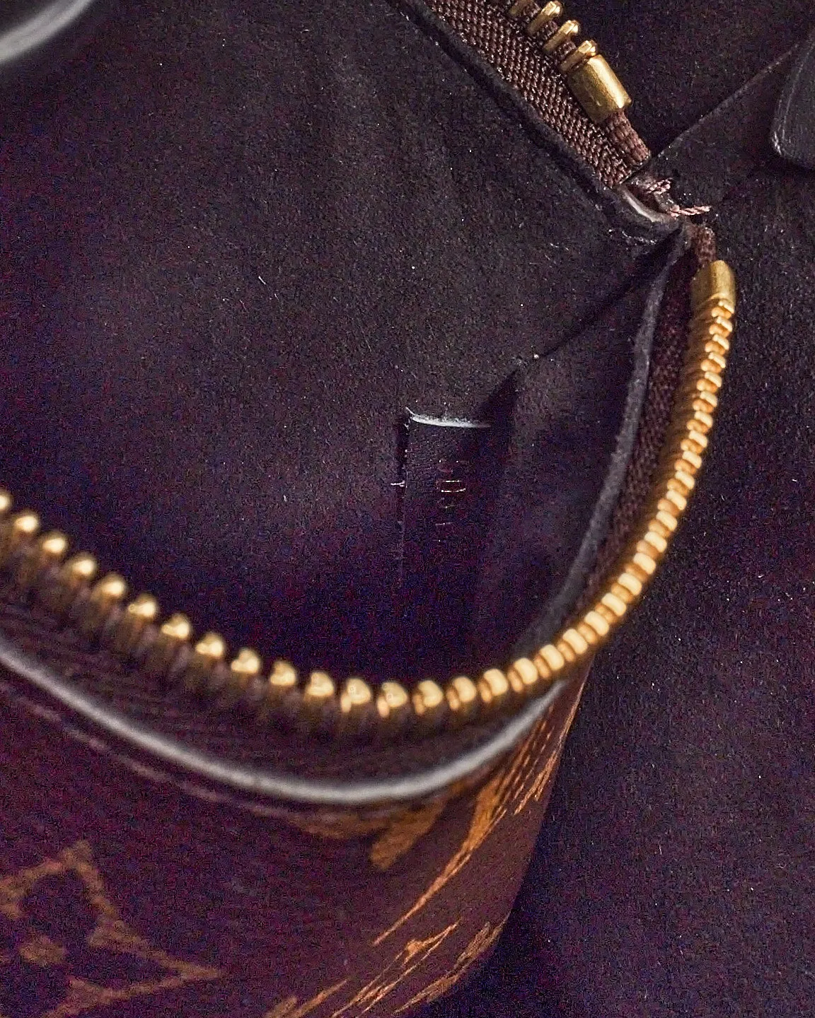 Louis Vuitton Monogram Canvas NéoNoé MM Bucket Bag