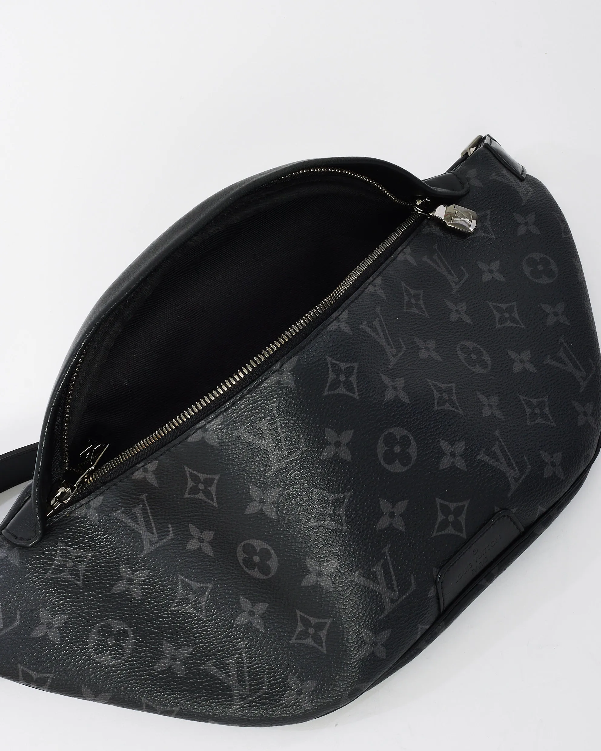 Louis Vuitton Monogram Discovery Bumbag PM