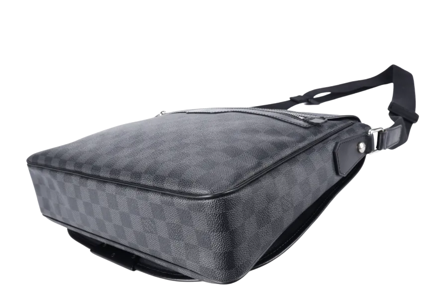 LOUIS VUITTON N58029 DANIEL MM DAMIER GRAPHITE CANVAS SILVER HARDWARE NO DUST COVER