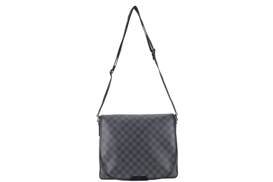 LOUIS VUITTON N58029 DANIEL MM DAMIER GRAPHITE CANVAS SILVER HARDWARE NO DUST COVER