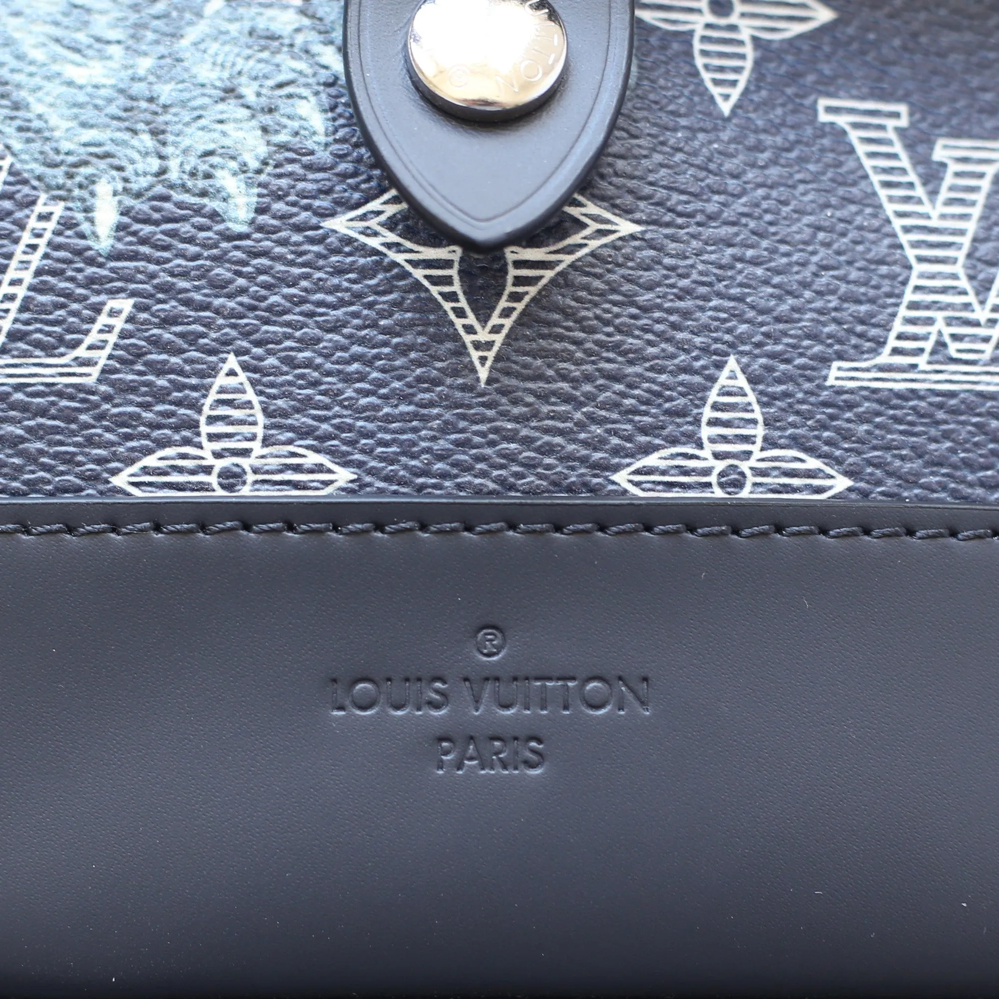 Louis Vuitton | Savane Monogram Chapman Messenger | BB