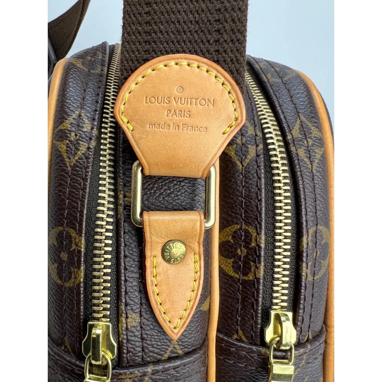 LOUIS VUITTON Reporter PM Monogram Shoulder Crossbody Bag