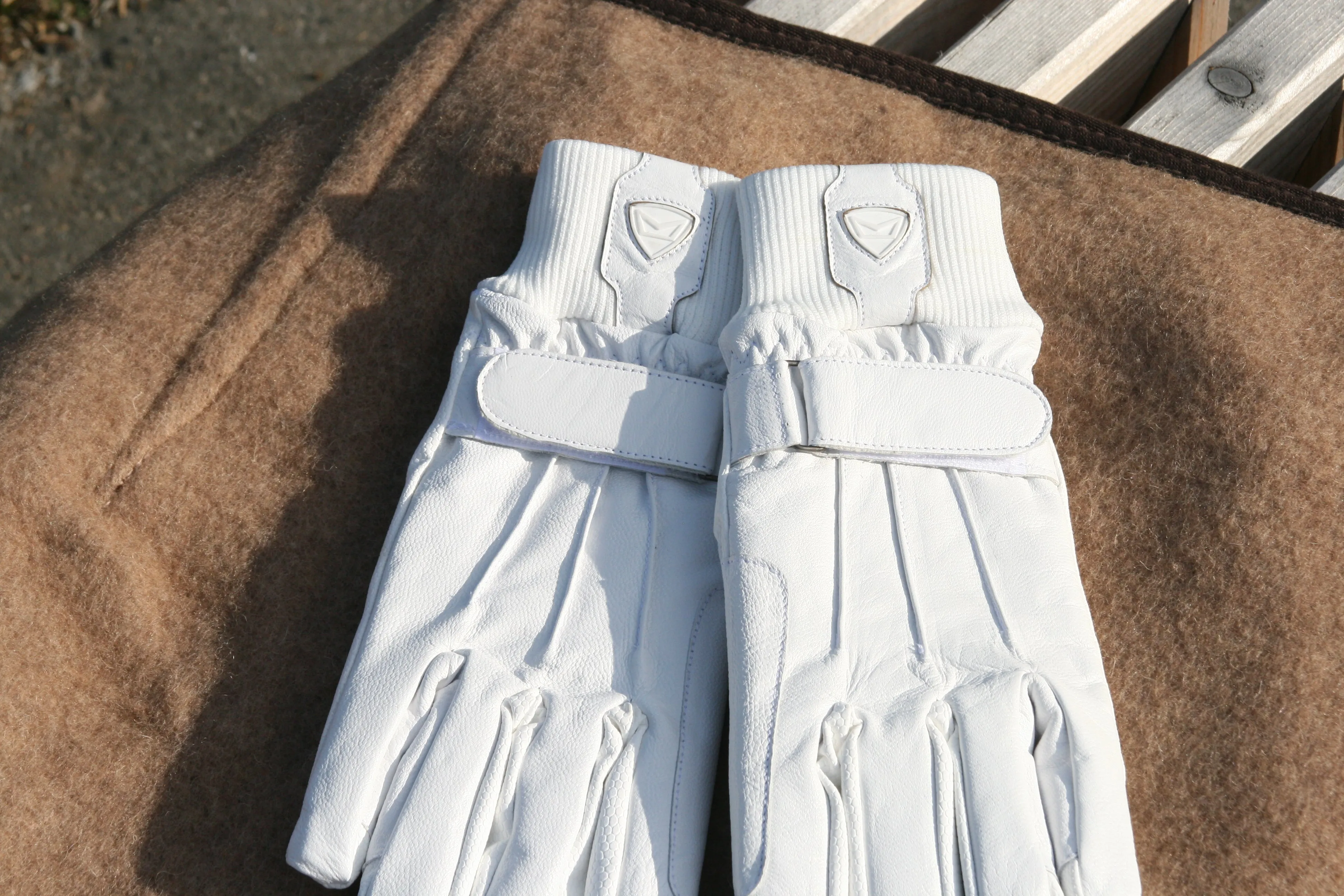 Marise Winter Equestrian Gloves White
