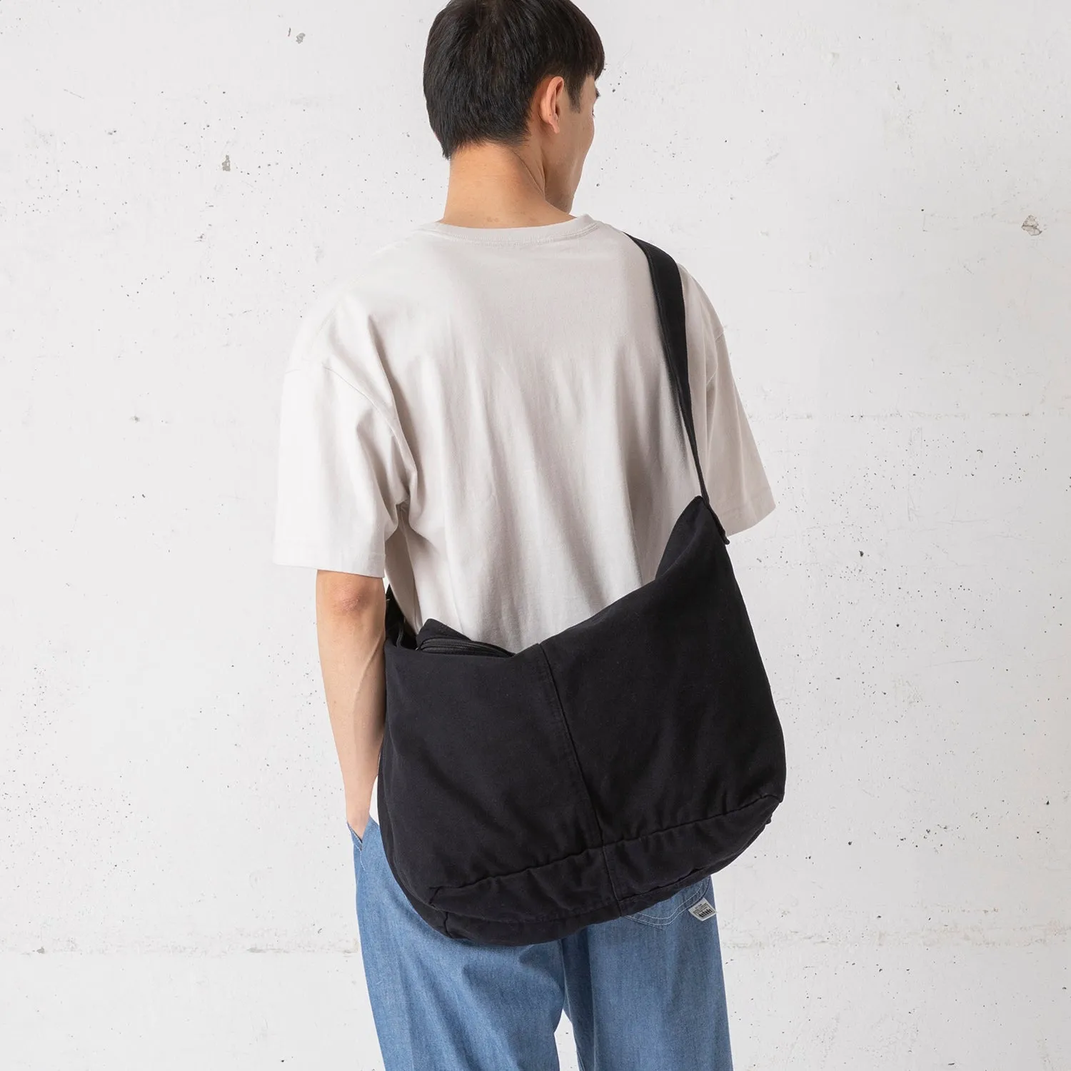 meltum | メルタム　CANVAS MESSENGER BAG