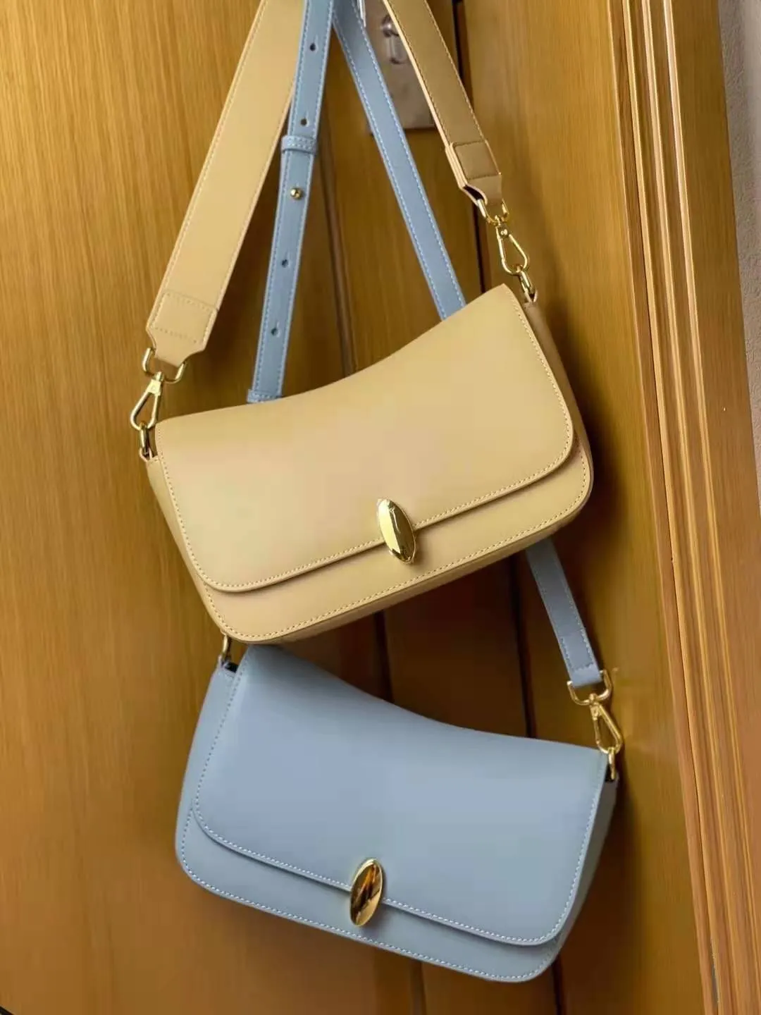 Messenger Female genuine leather Luxury Crossbody Bags