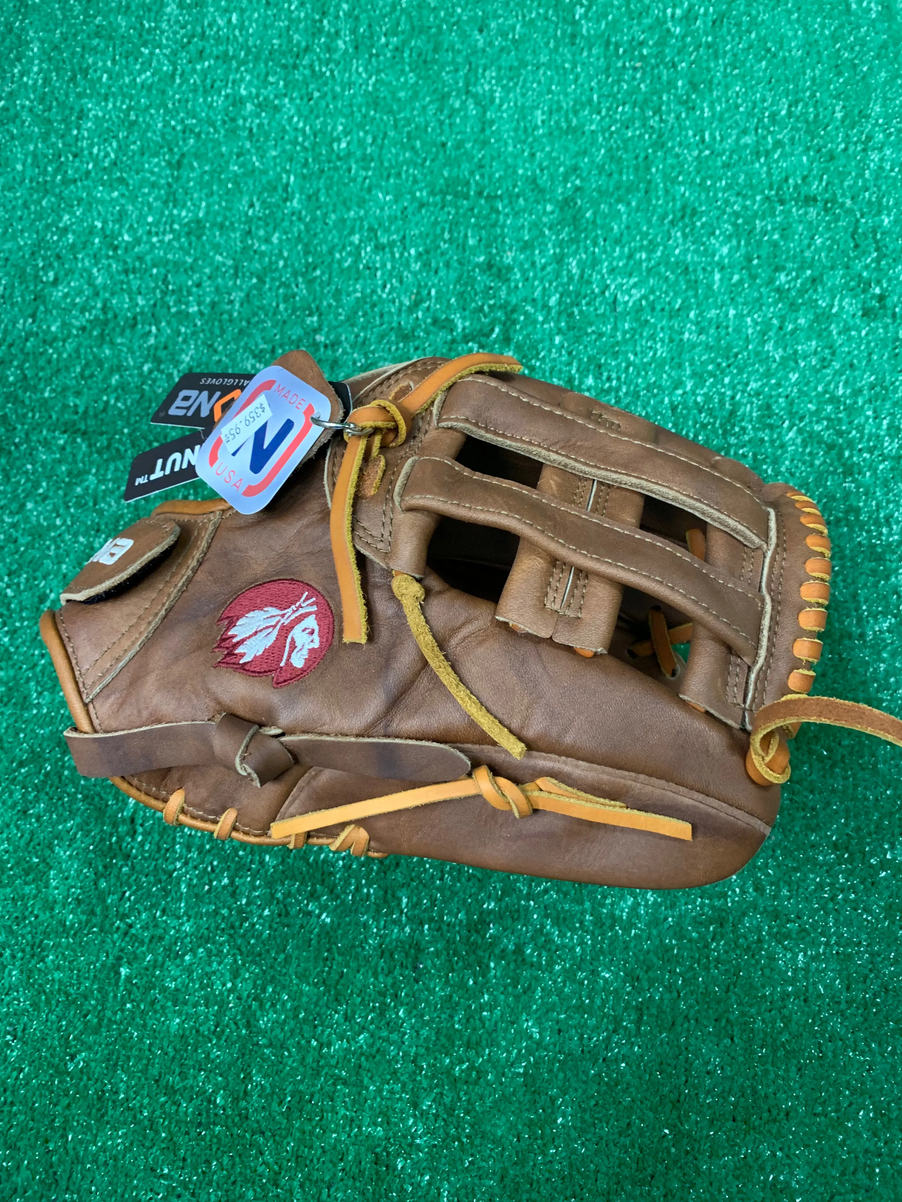 Nokona Walnut™ 12" Fastpitch Glove