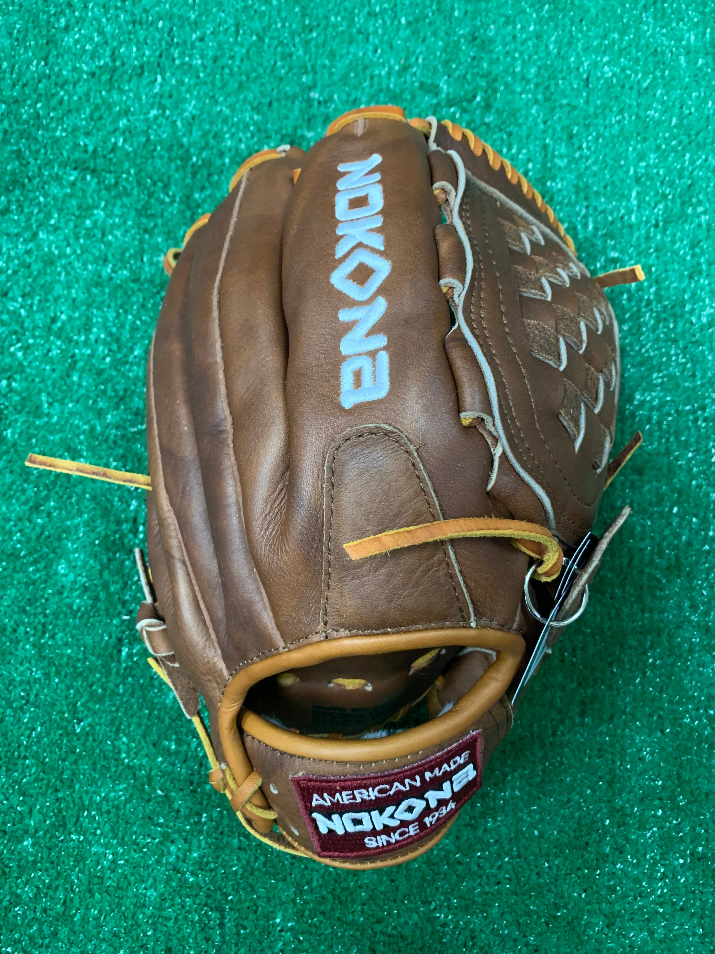 Nokona Walnut™ 13'' Classic Baseball/Softball Glove