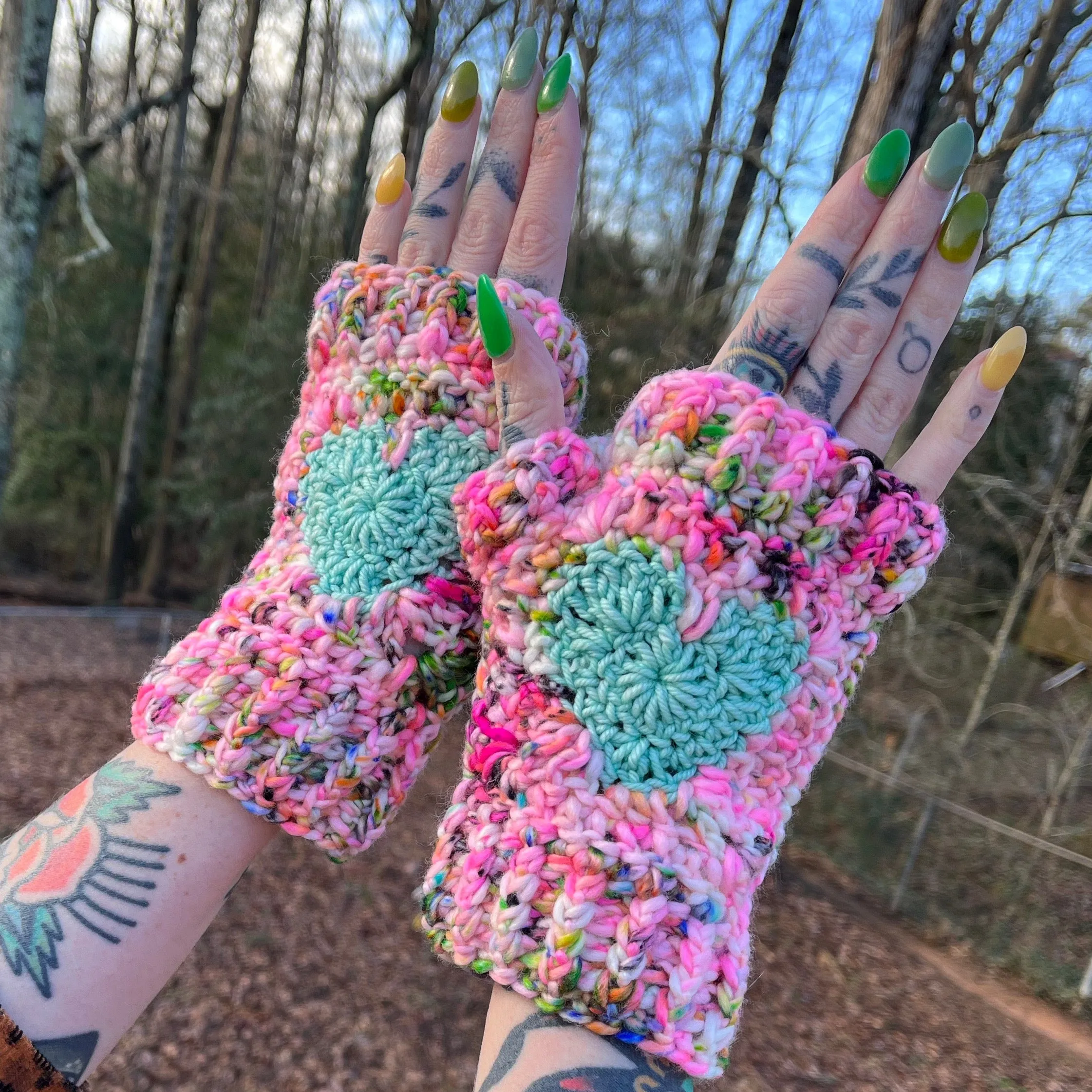 Pink Sprinkles Sweetheart Mitts