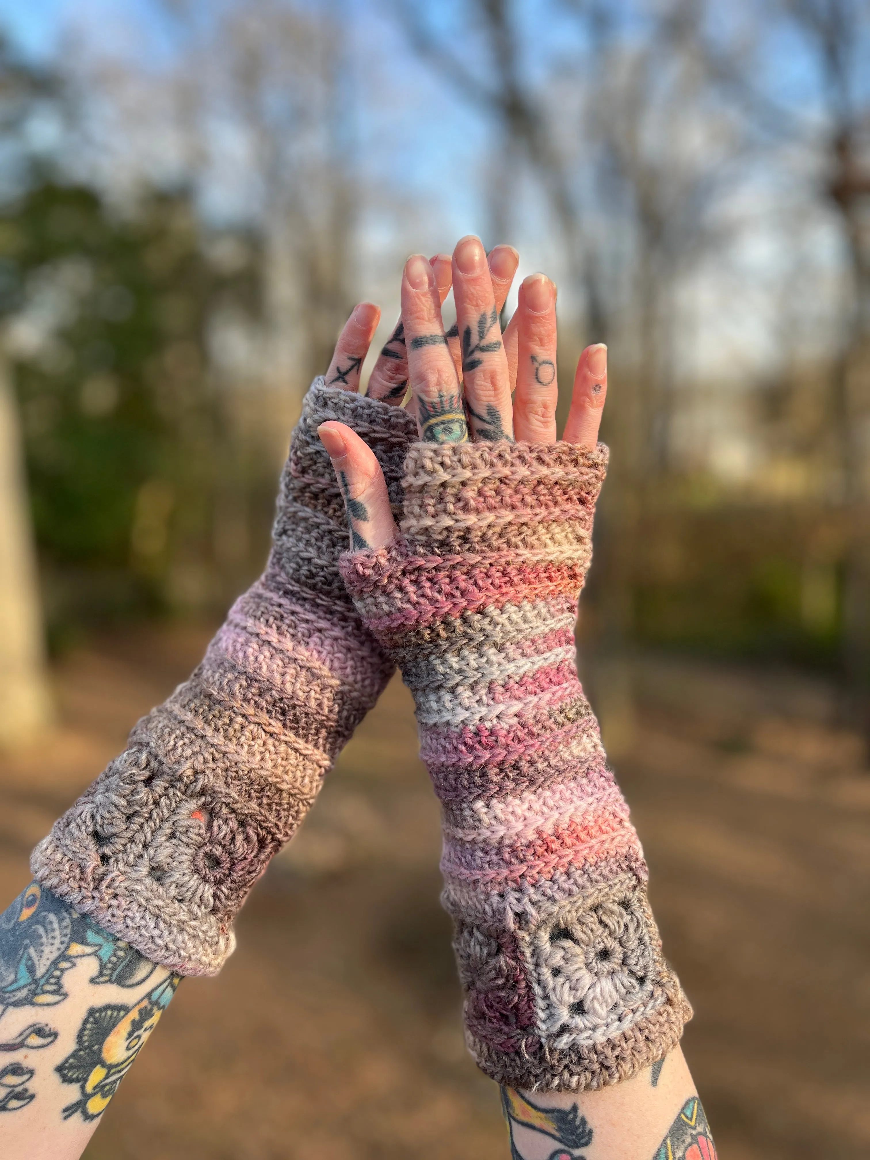 Radiant Daydreamer Gloves